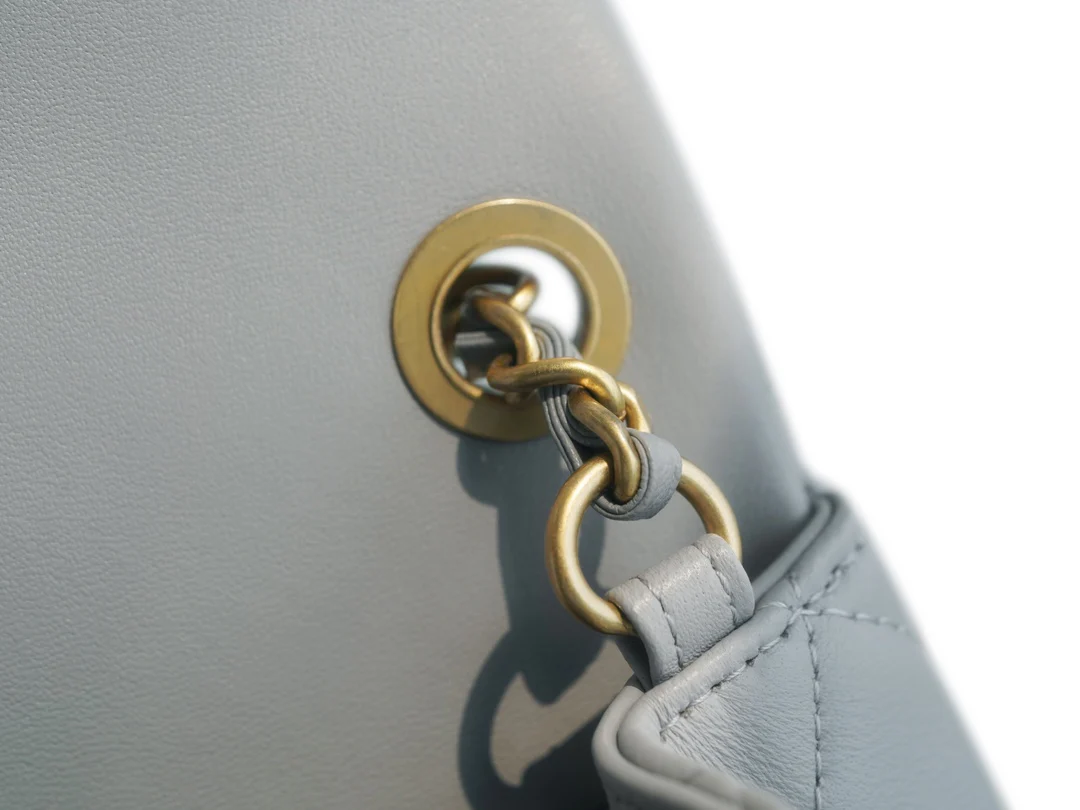 Мини-кювета Chanel CF Gold Ball - светло-серый