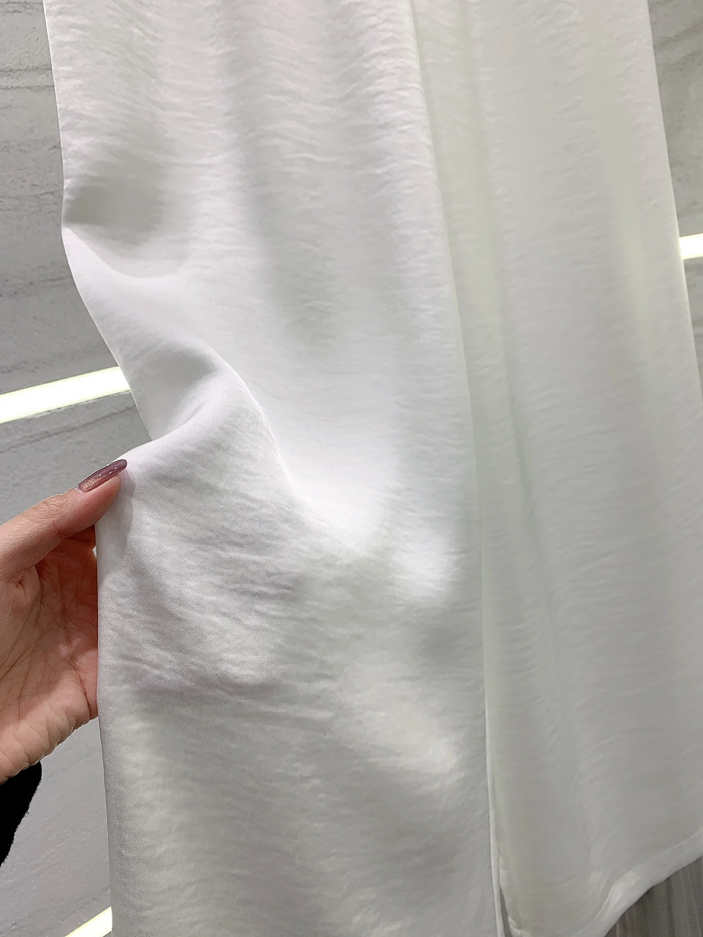 Брюки Miu Miu-2404 с эластичным поясом и стразами, широкие штанины, термостойкие.