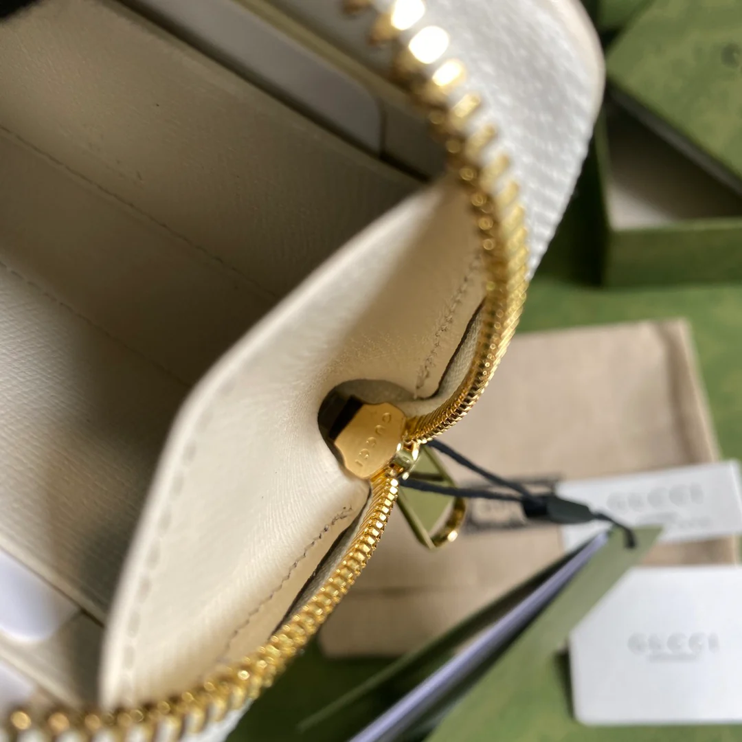 Gucci 新款拉链短夹