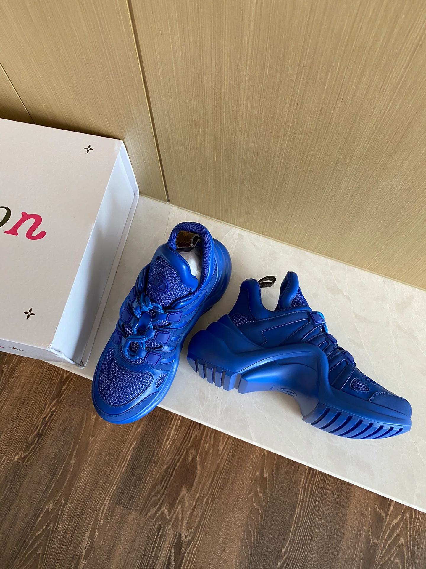 Обувь LV - LV - массивные кроссовки - 1