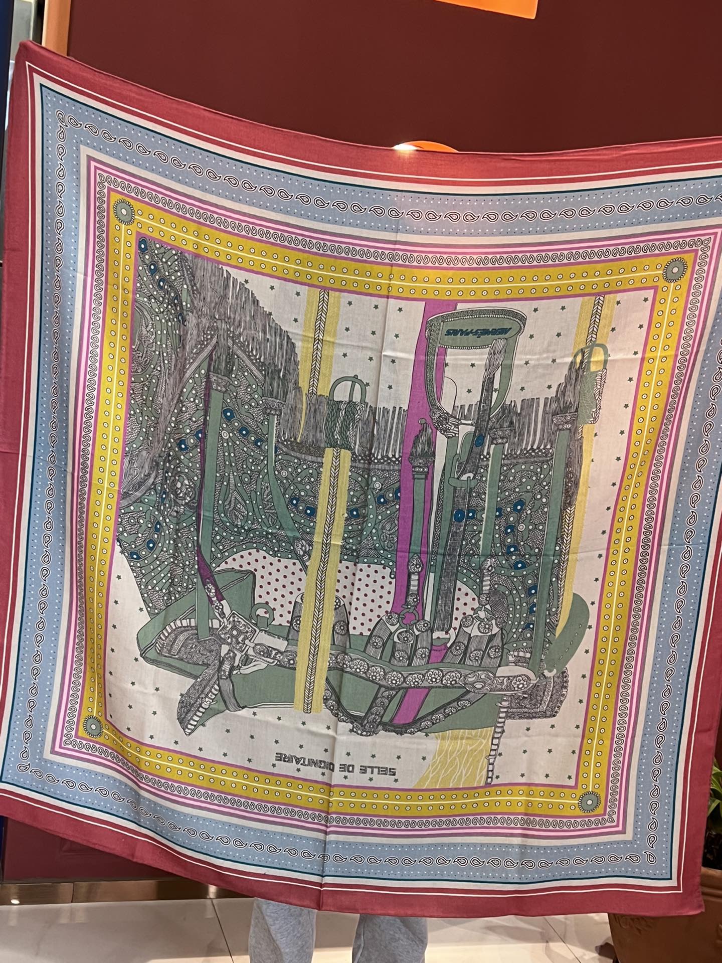 Элегантное двустороннее седло Hermes - 140 см - Шелк-кашемир - Красное