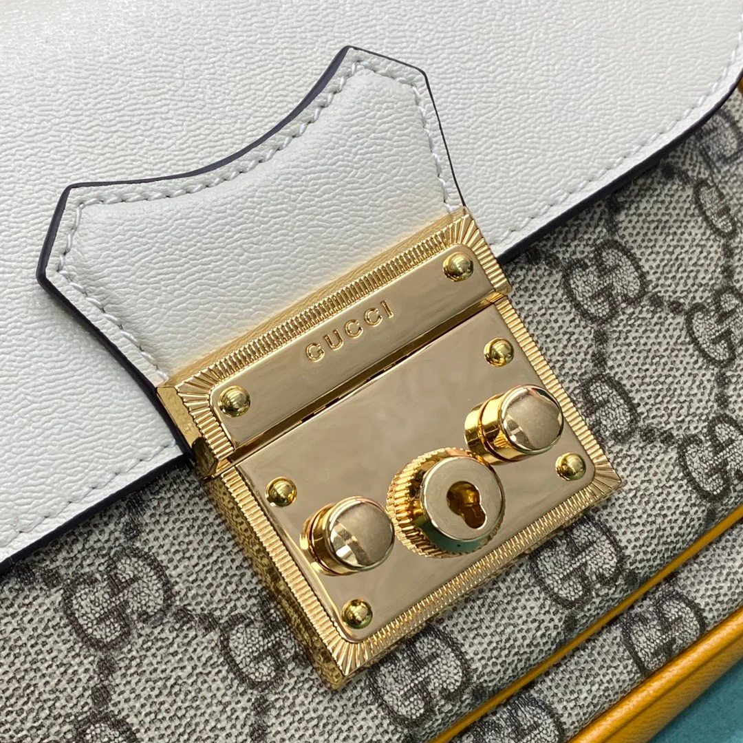 Сумка-мессенджер Gucci с замком