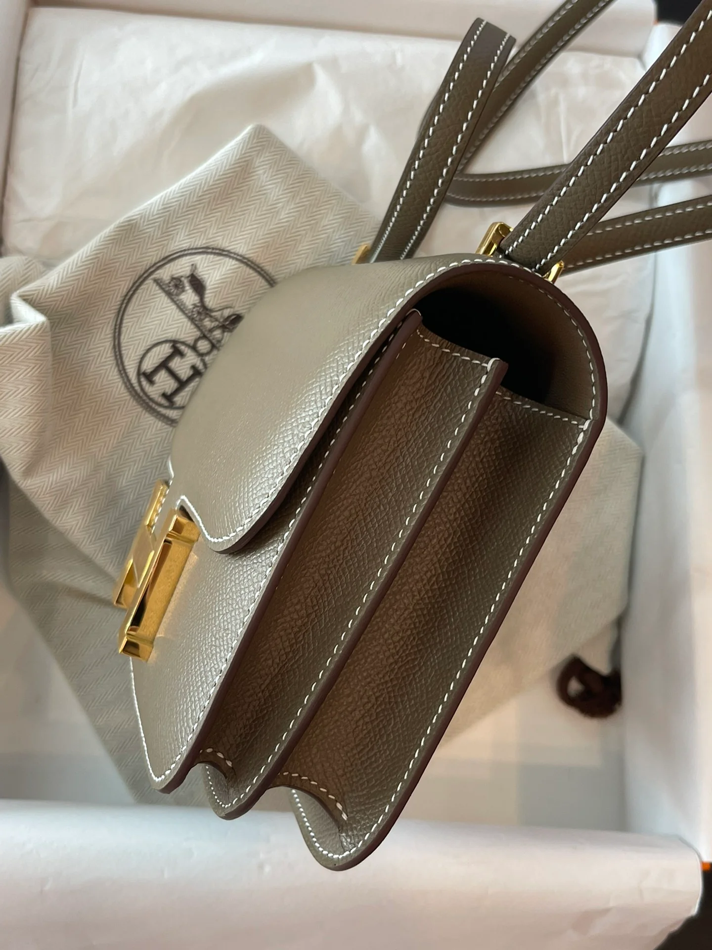 Hermes-constance-mini-epsom-elephant серо-золотая пряжка