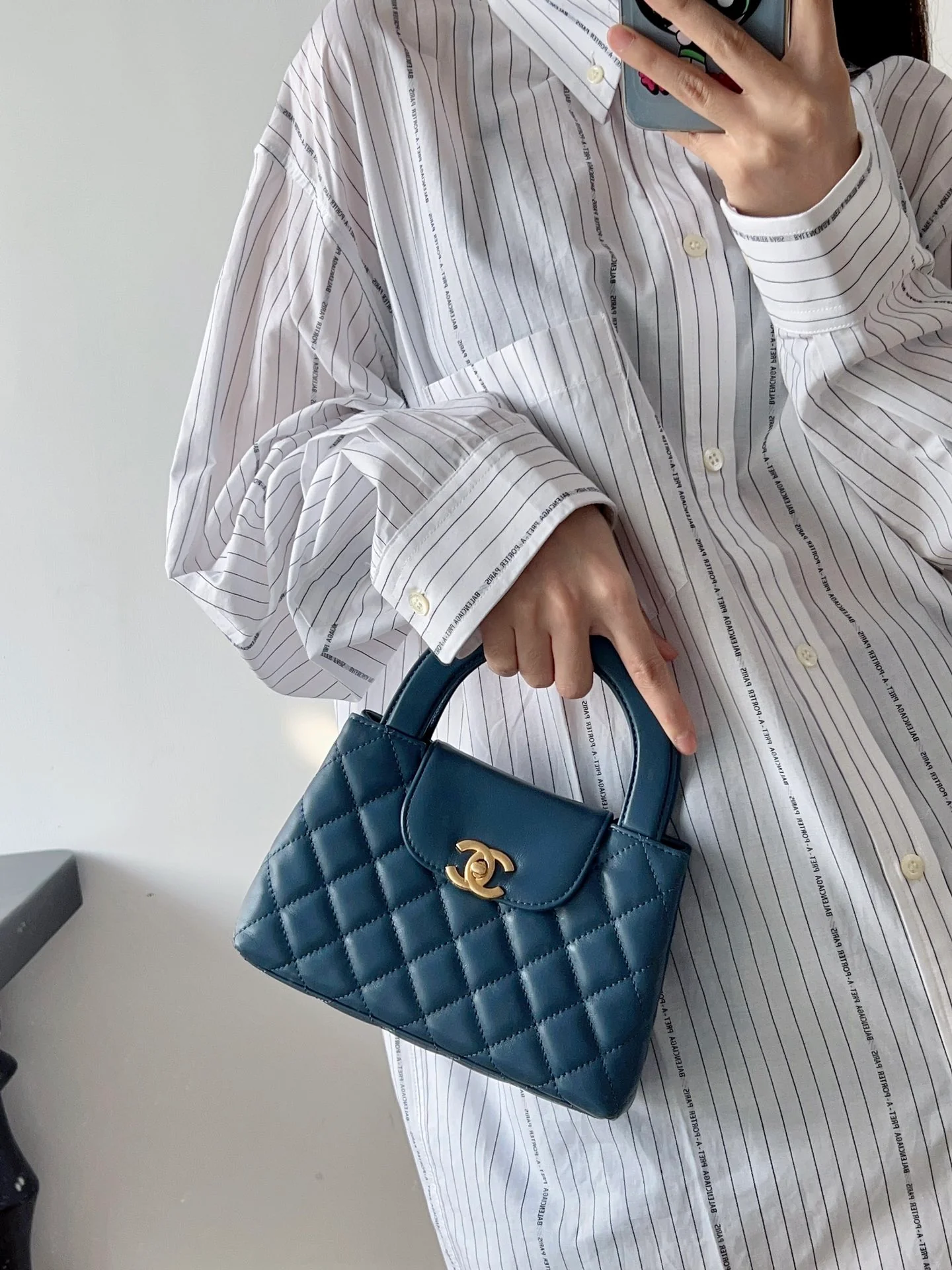 Клатч Chanel с цепочкой Kelly Chain из 23-каратного золота - синий