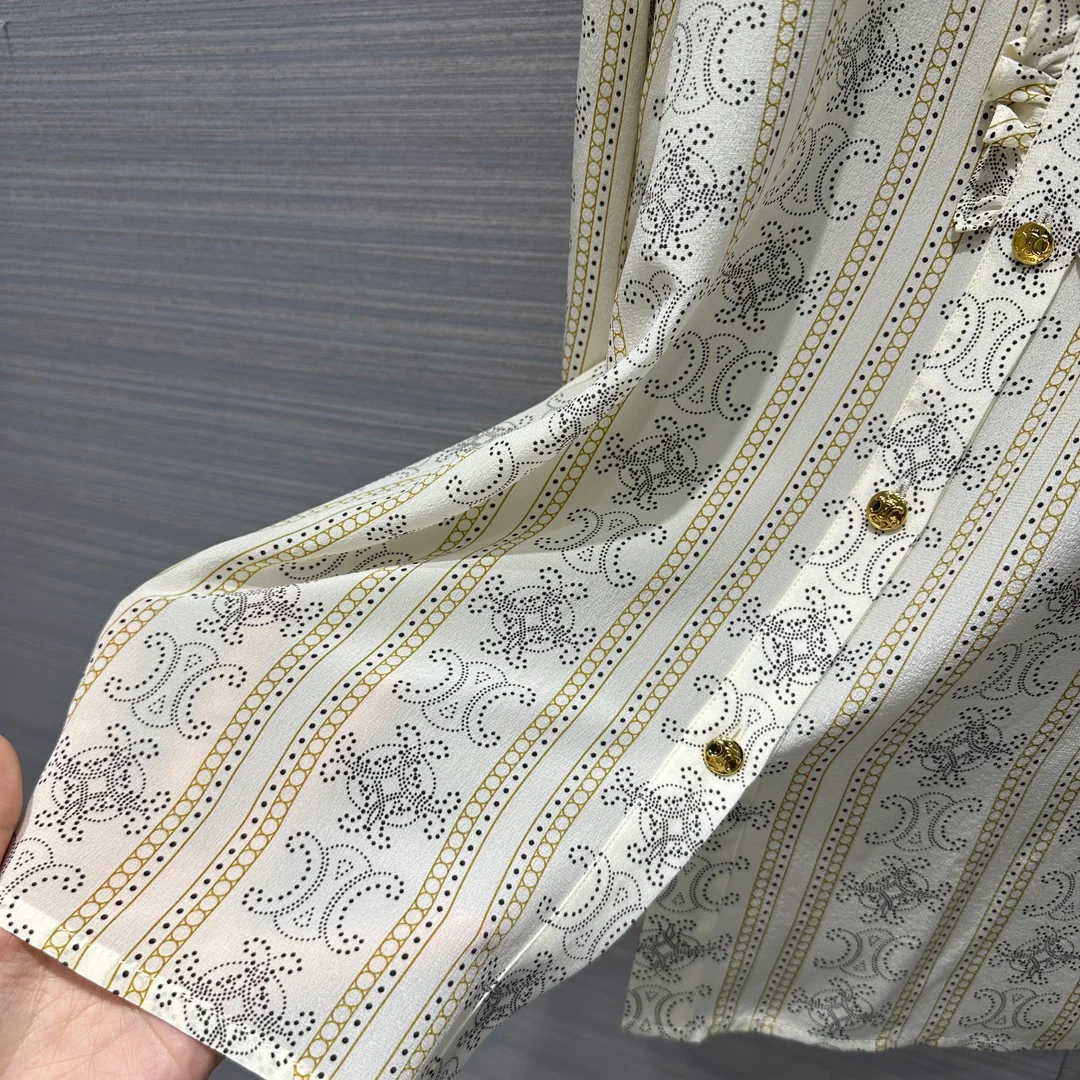 Новинка сезона весна/лето 2024 от Celine: шелковая рубашка в стиле французской элегантности.