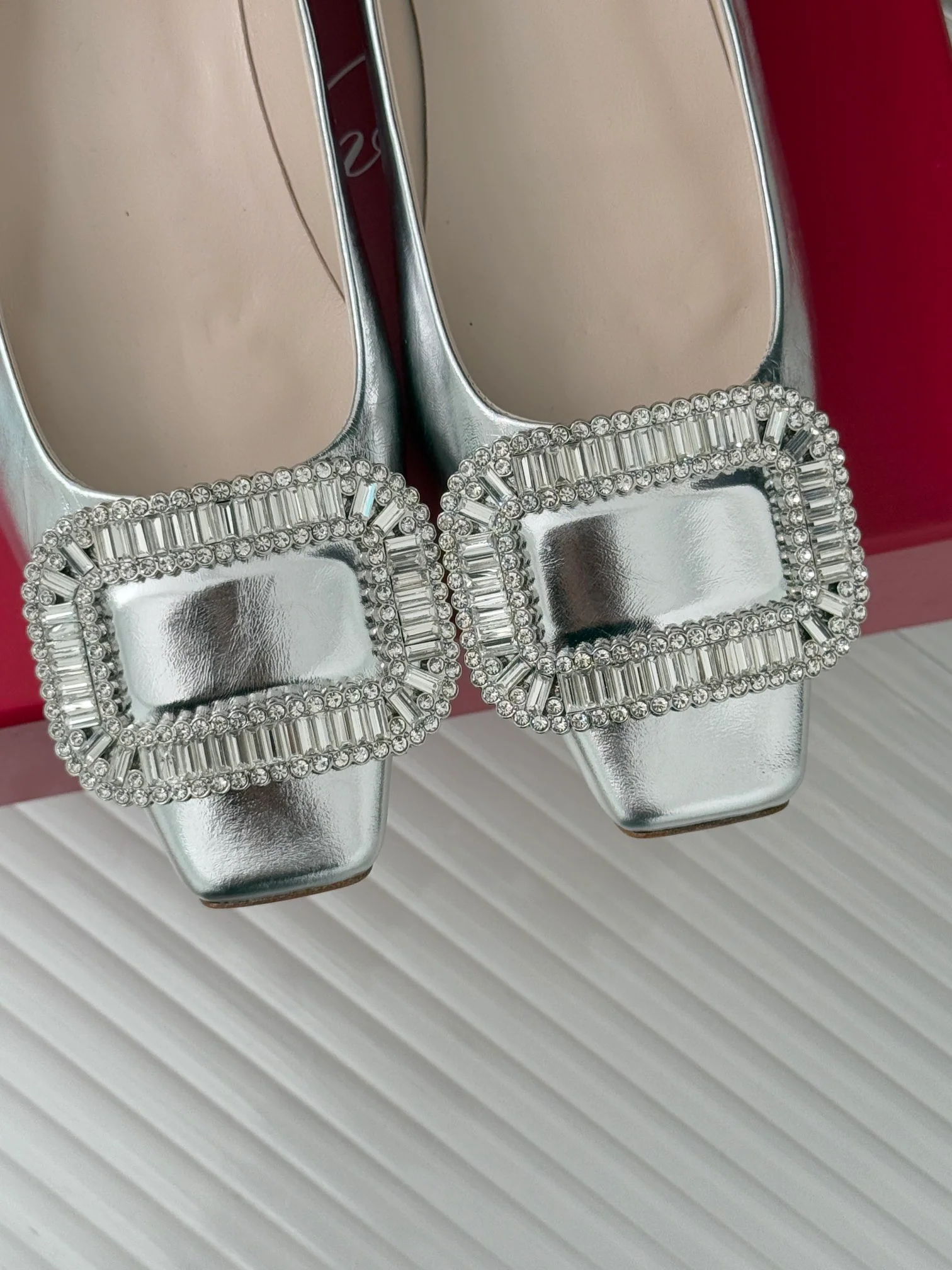 Обувь RV - Лоферы с двойной С-образной цепочкой - серебристые