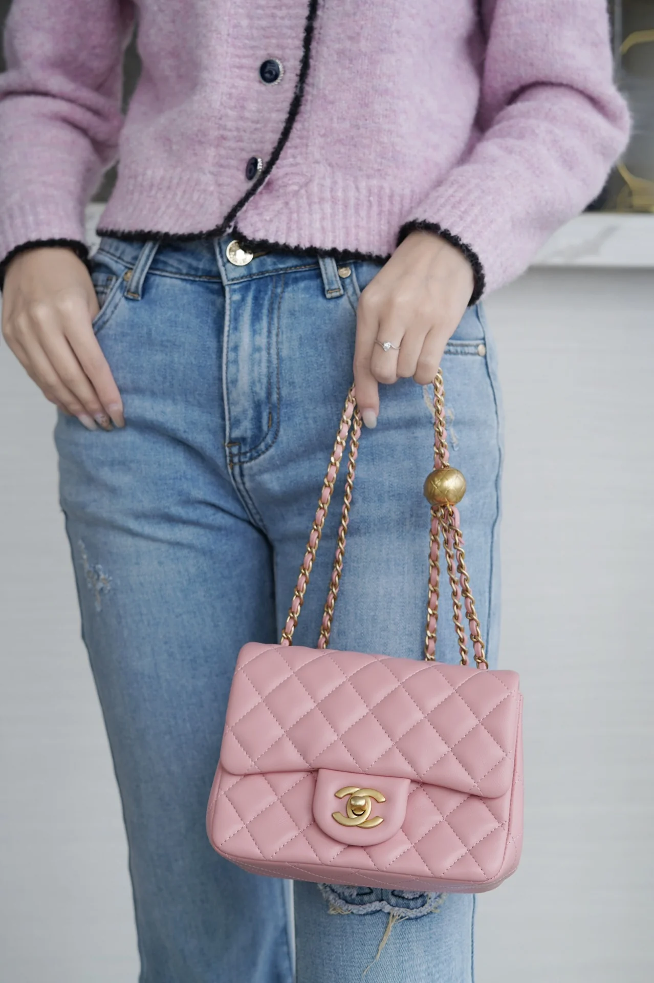 Chanel_chanel-23k-Golden Square Fat Boy-Pink