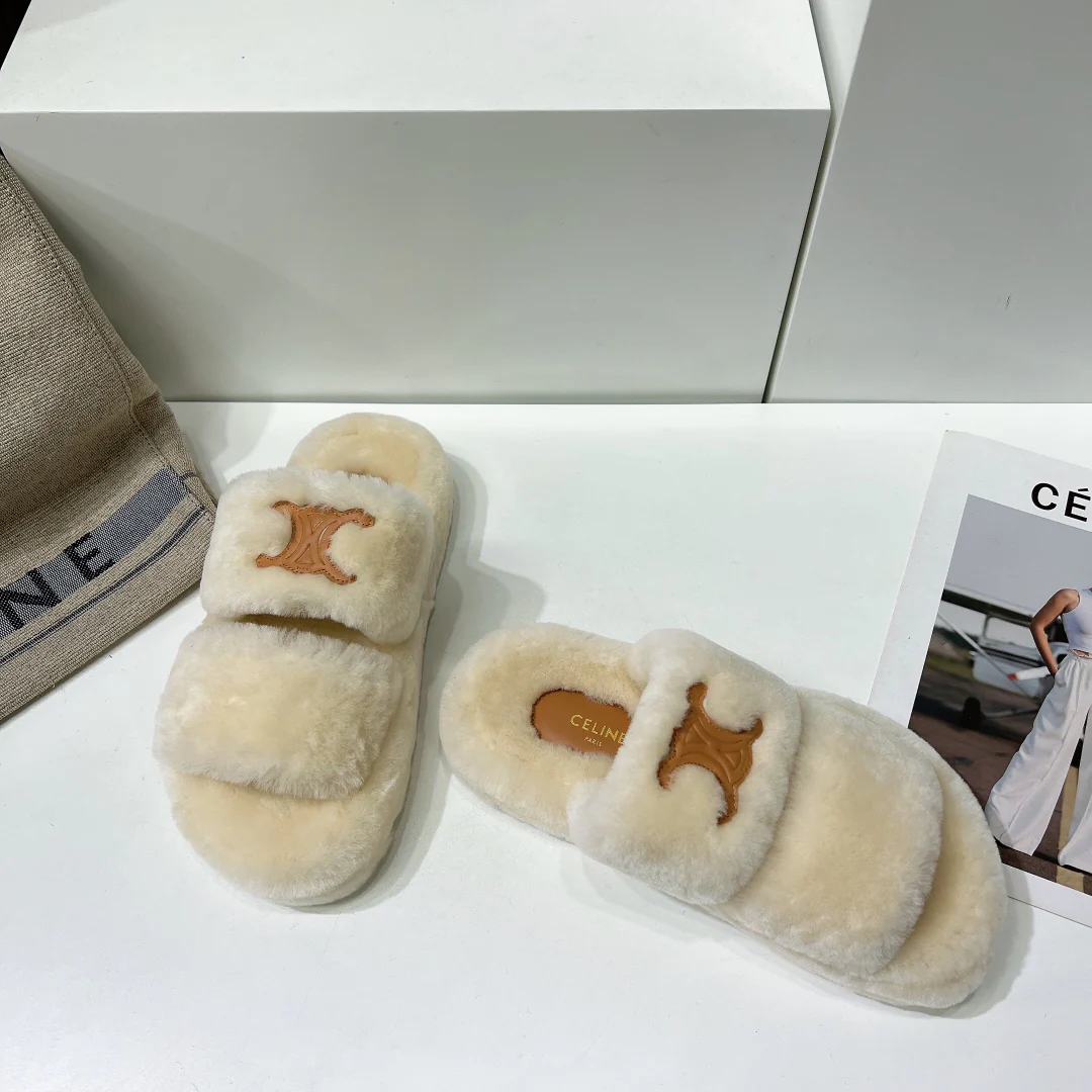 Новые меховые тапочки Celine 2022 года - Размеры 35-40-41 (изготовлены на заказ) - 1 шт.