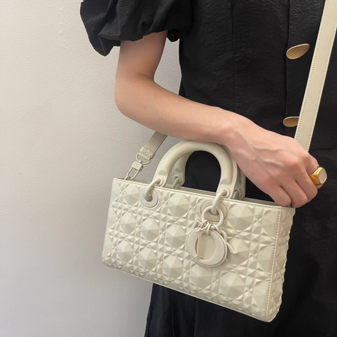 Сумка Dior Lady D'Joy - с ромбовидным узором - белая