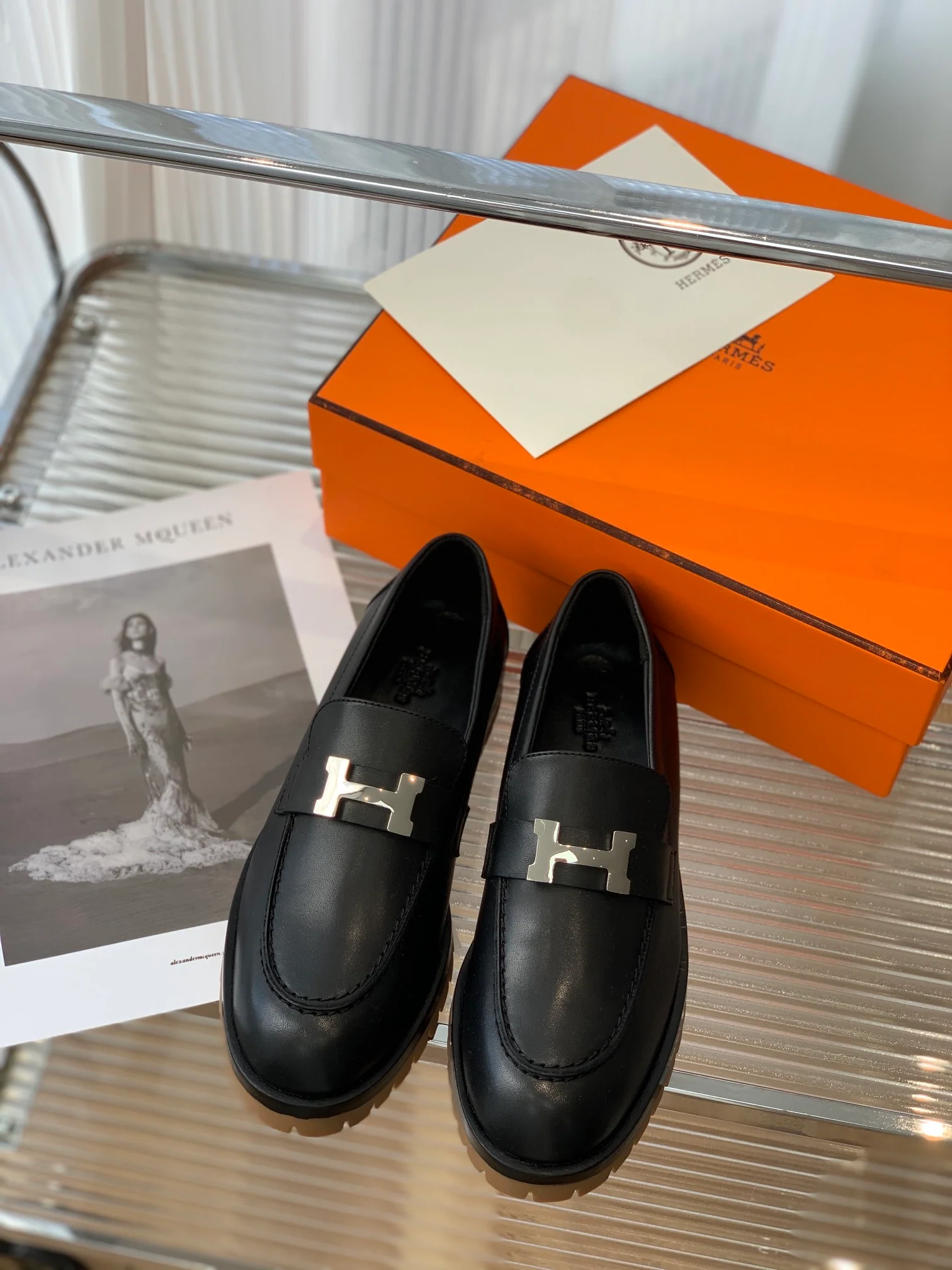 Hermes - Новинка сезона осень/зима 2022 - Акростики