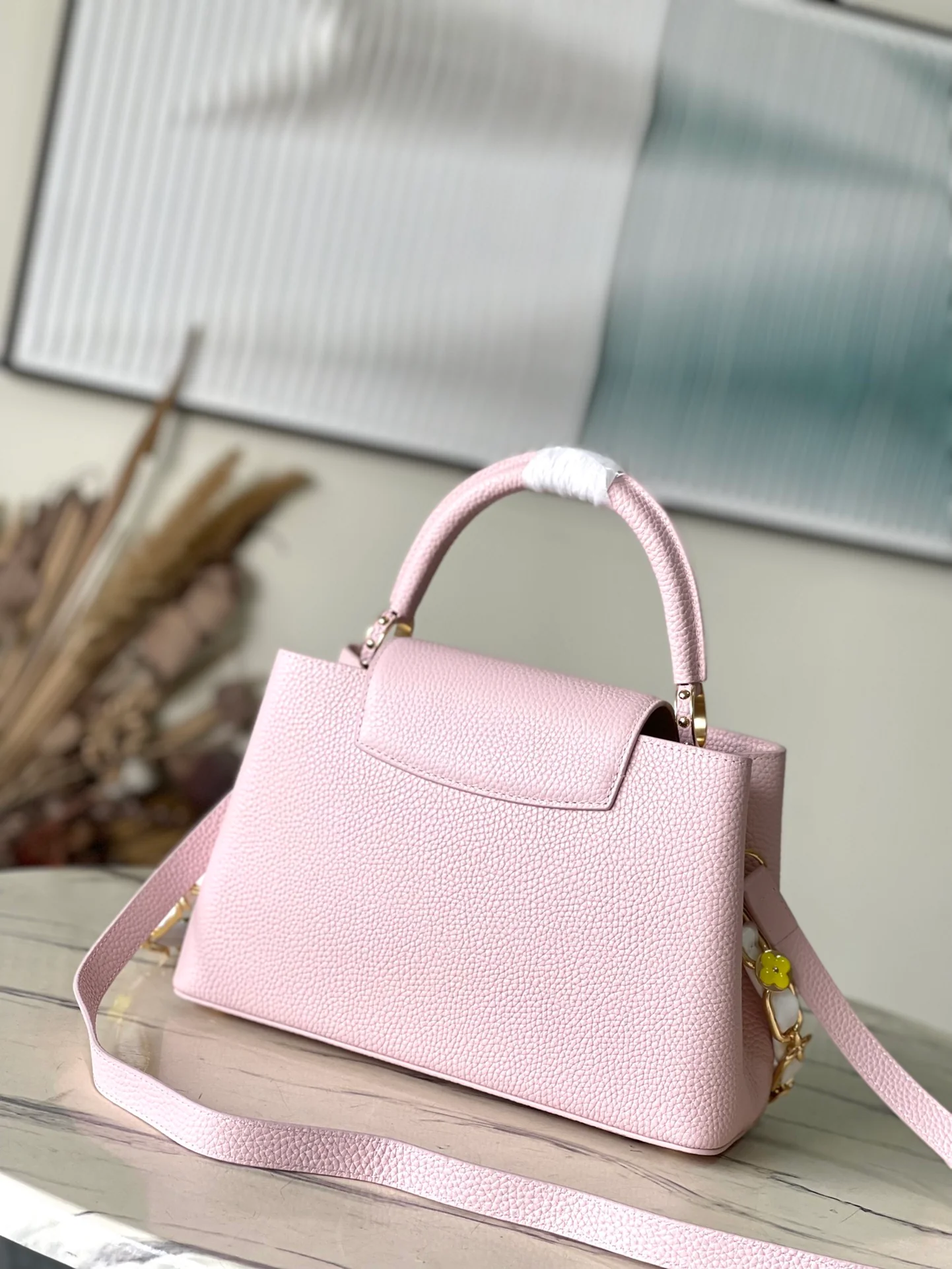 m23199-LV-Capucines Сумка/кроссбоди среднего размера, розовая