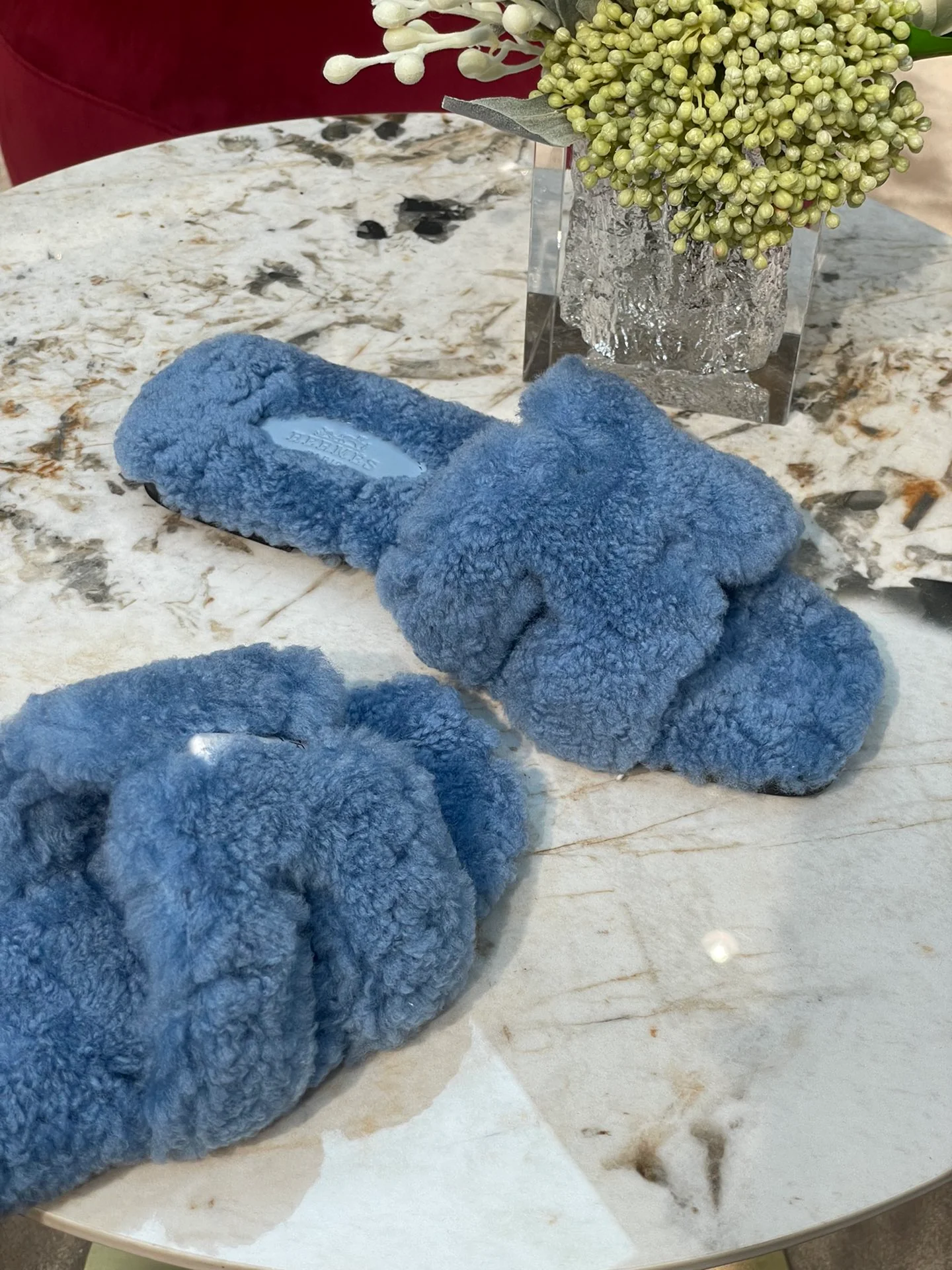 Новинка сезона осень/зима 2022 от Hermes - Меховые тапочки - Синие