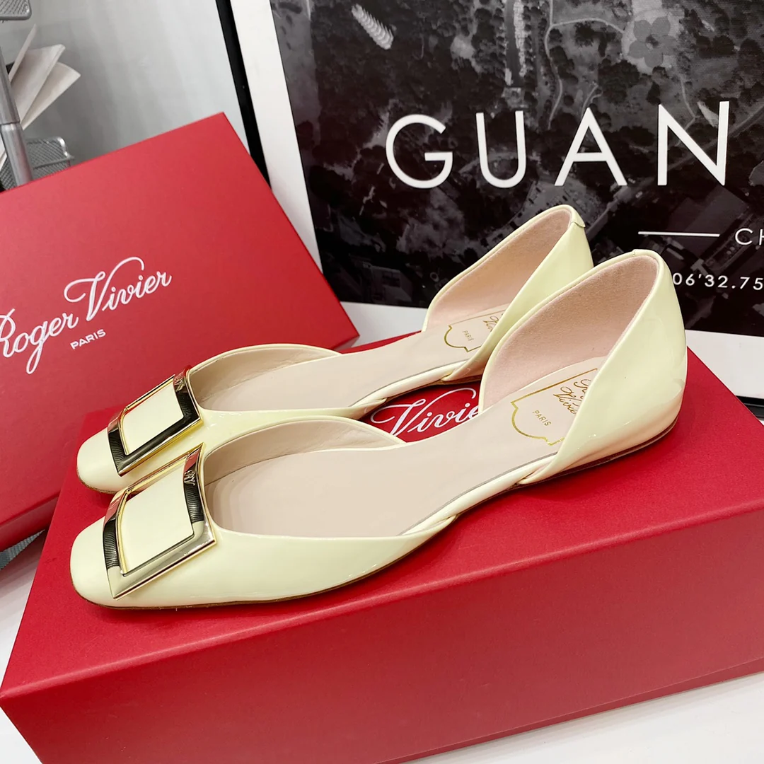 RV - Плоская подошва, полый квадратный носок - Белый