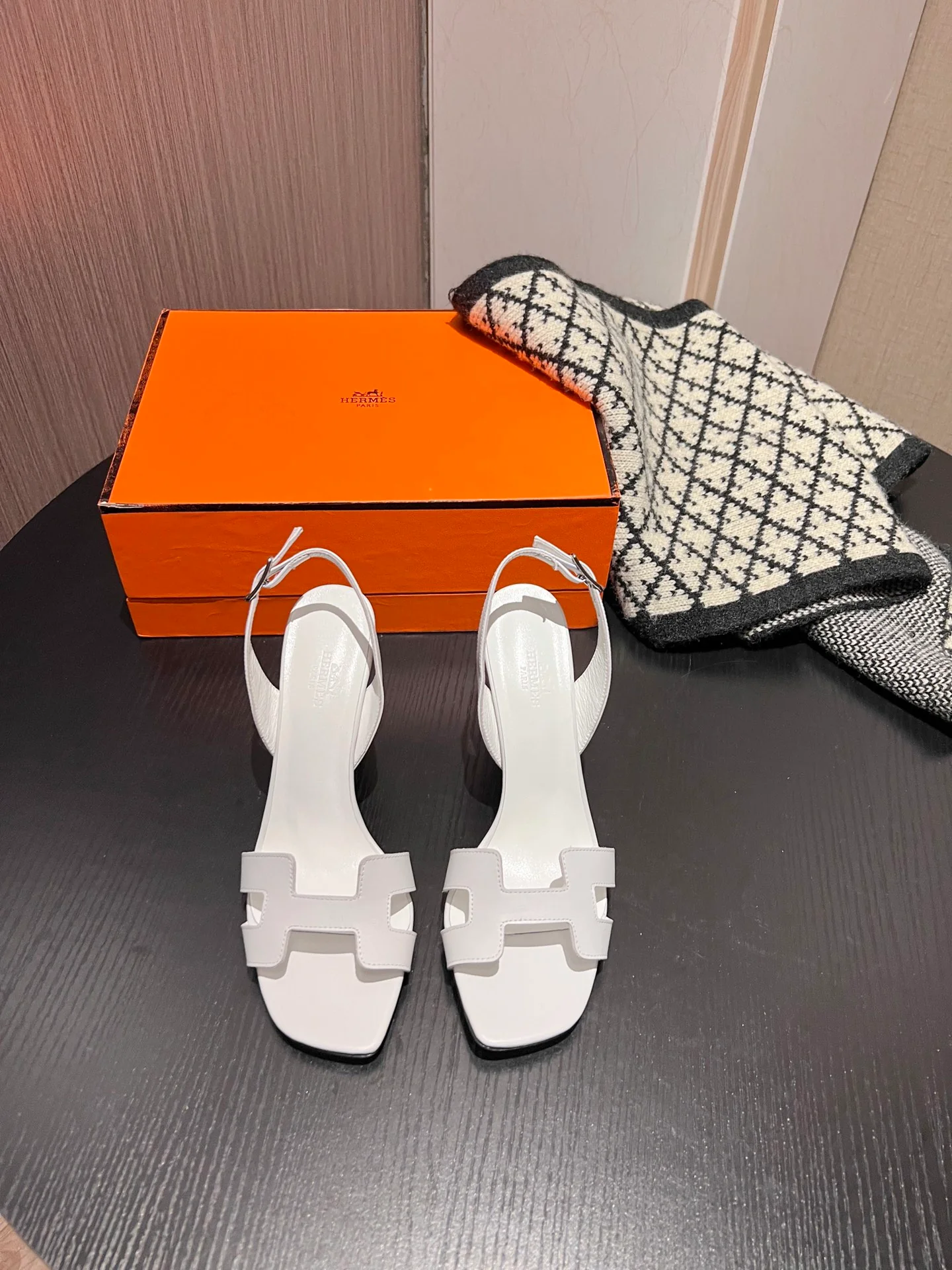 Hermes - Босоножки на высоком каблуке - Белые