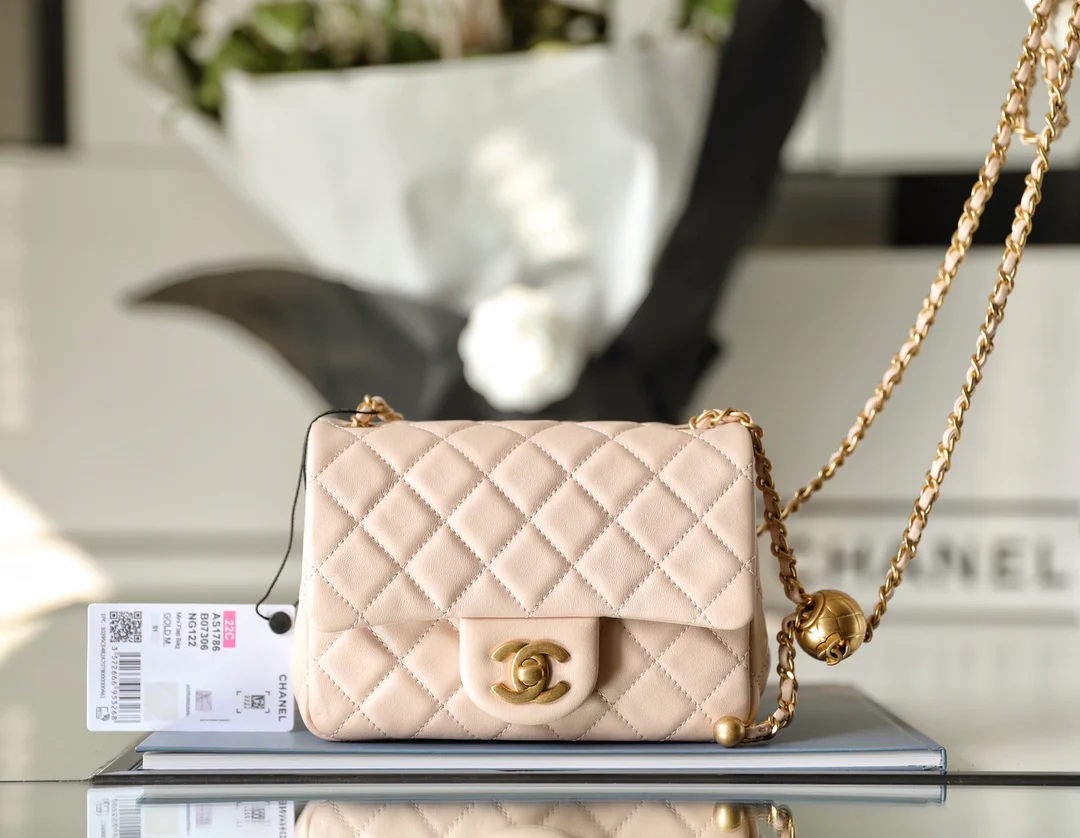Chanel - Сумка-клатч Golden Globe Square Flap Bag - 18 см - Овечья кожа - 3