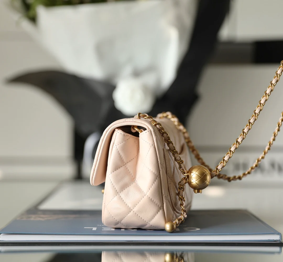 Chanel - Сумка-клатч Golden Globe Square Flap Bag - 18 см - Овечья кожа - 3