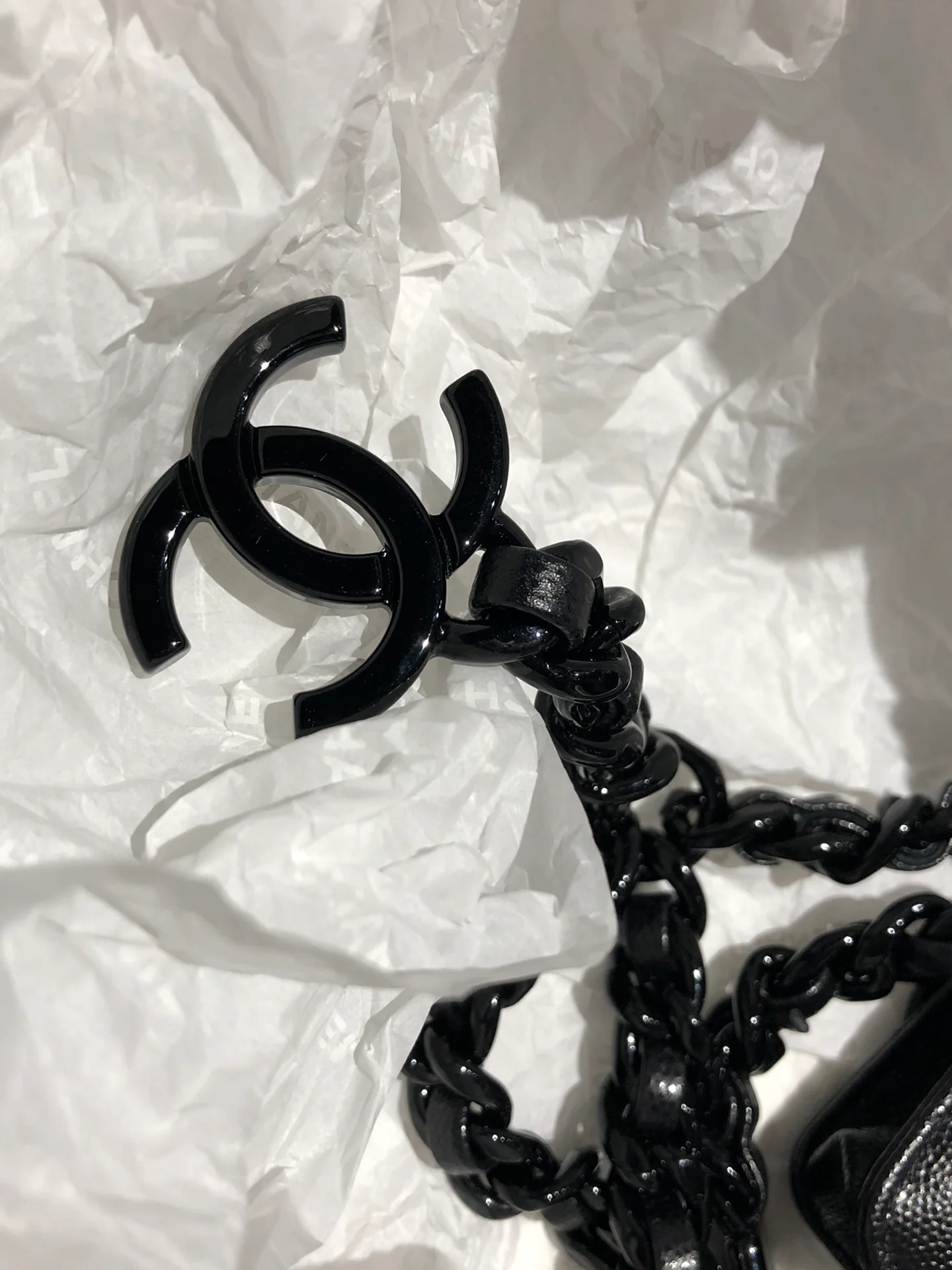 Черный держатель для карт Chanel