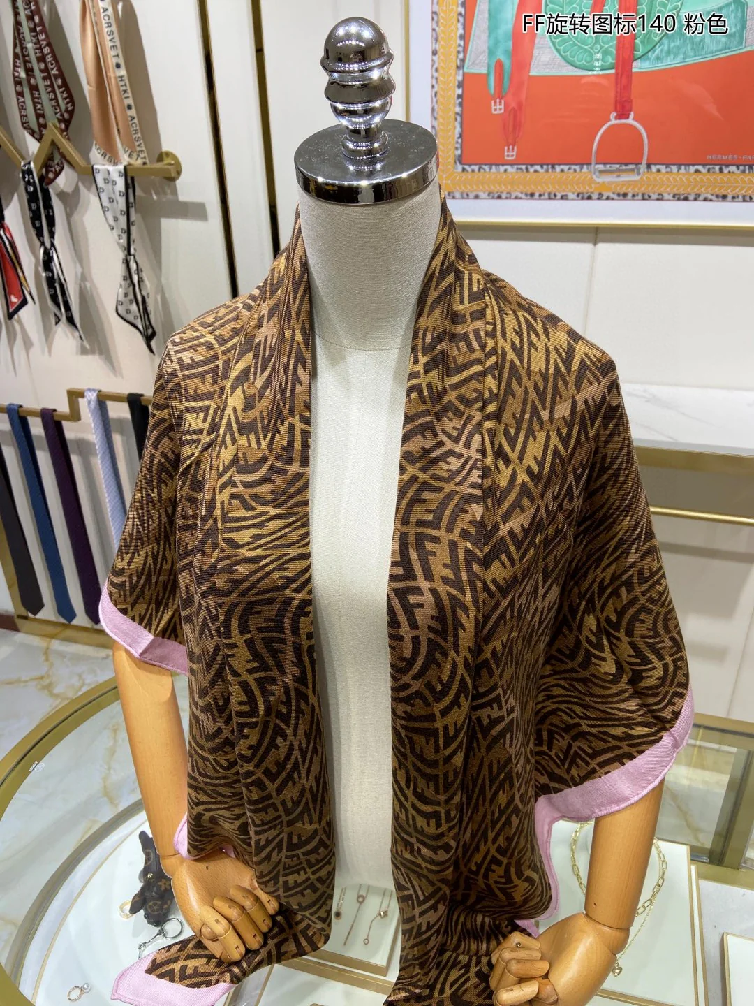 Квадратный шарф Fendi Rotating Icon - 140 см - 70% - Кашемир - 30% - Шелк - 1 шт.