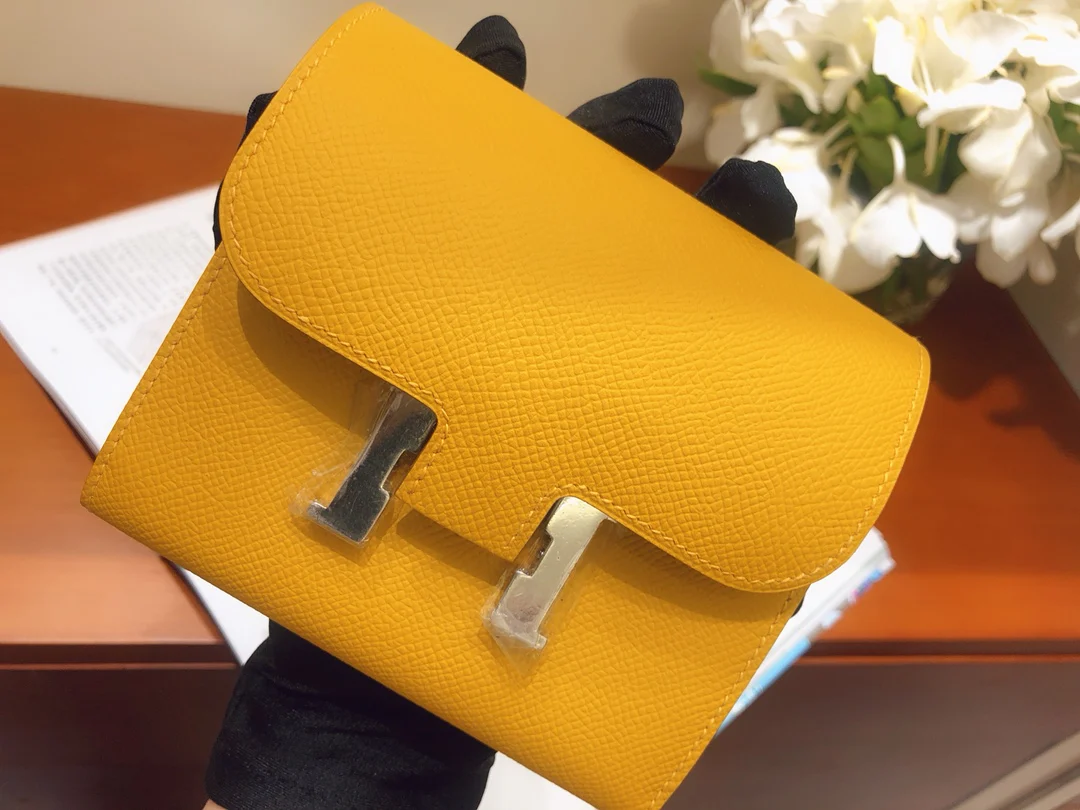Кошелек Hermes Constance Short Wallet - Epsom - Янтарно-желтый - Серебряная пряжка