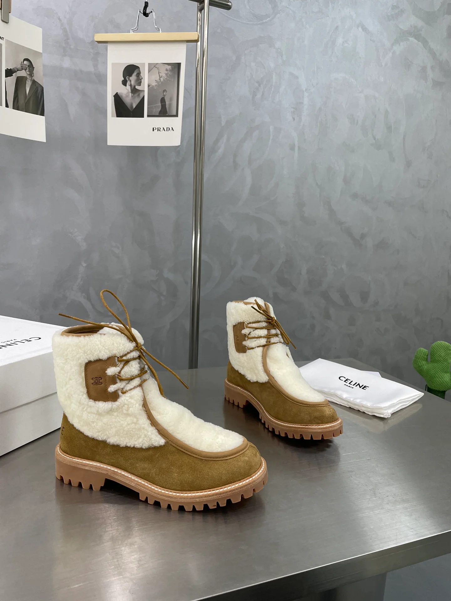 Celine - Сапоги для верховой езды из овчины - Модель унисекс