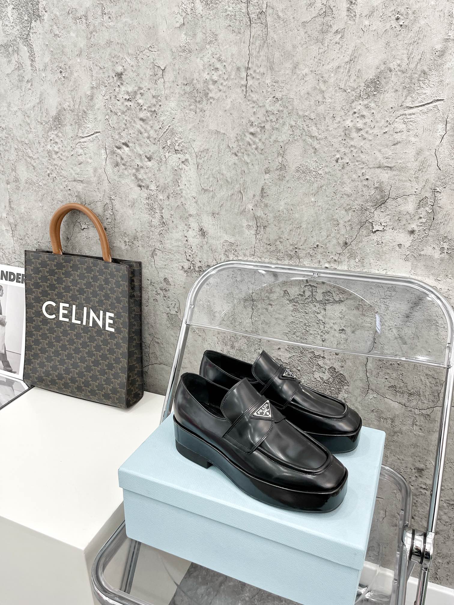 Туфли Prada - с квадратным носком - лоферы на платформе - черные