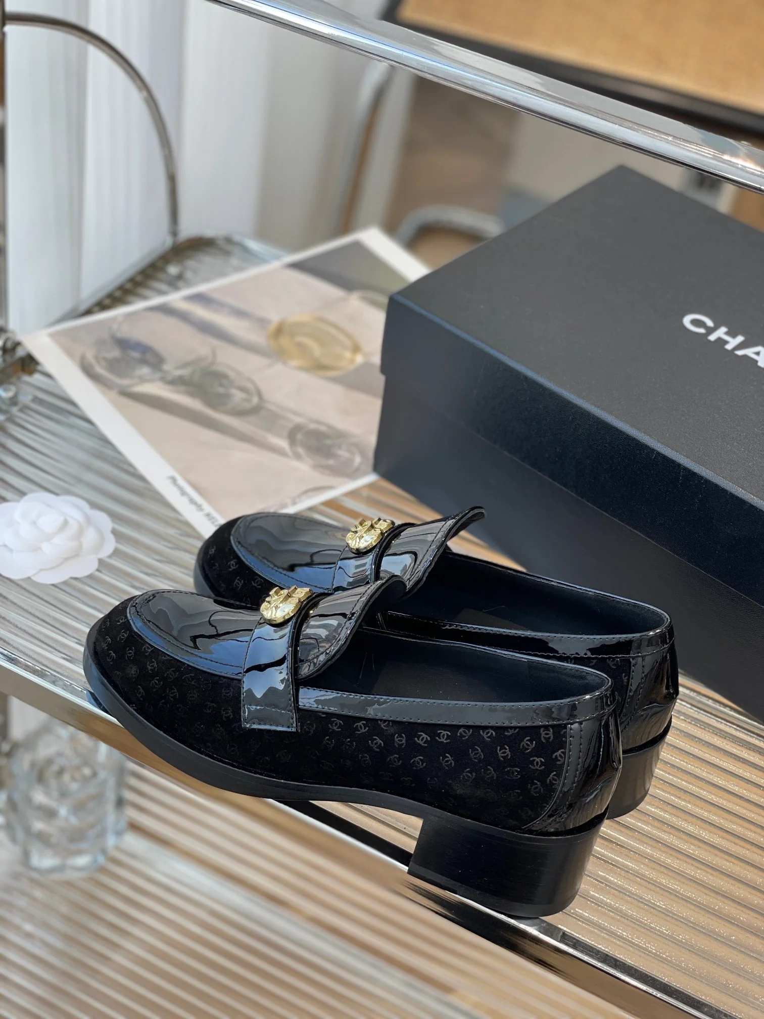 Новинка весны 2023 года от Chanel - Акростикс - Черный