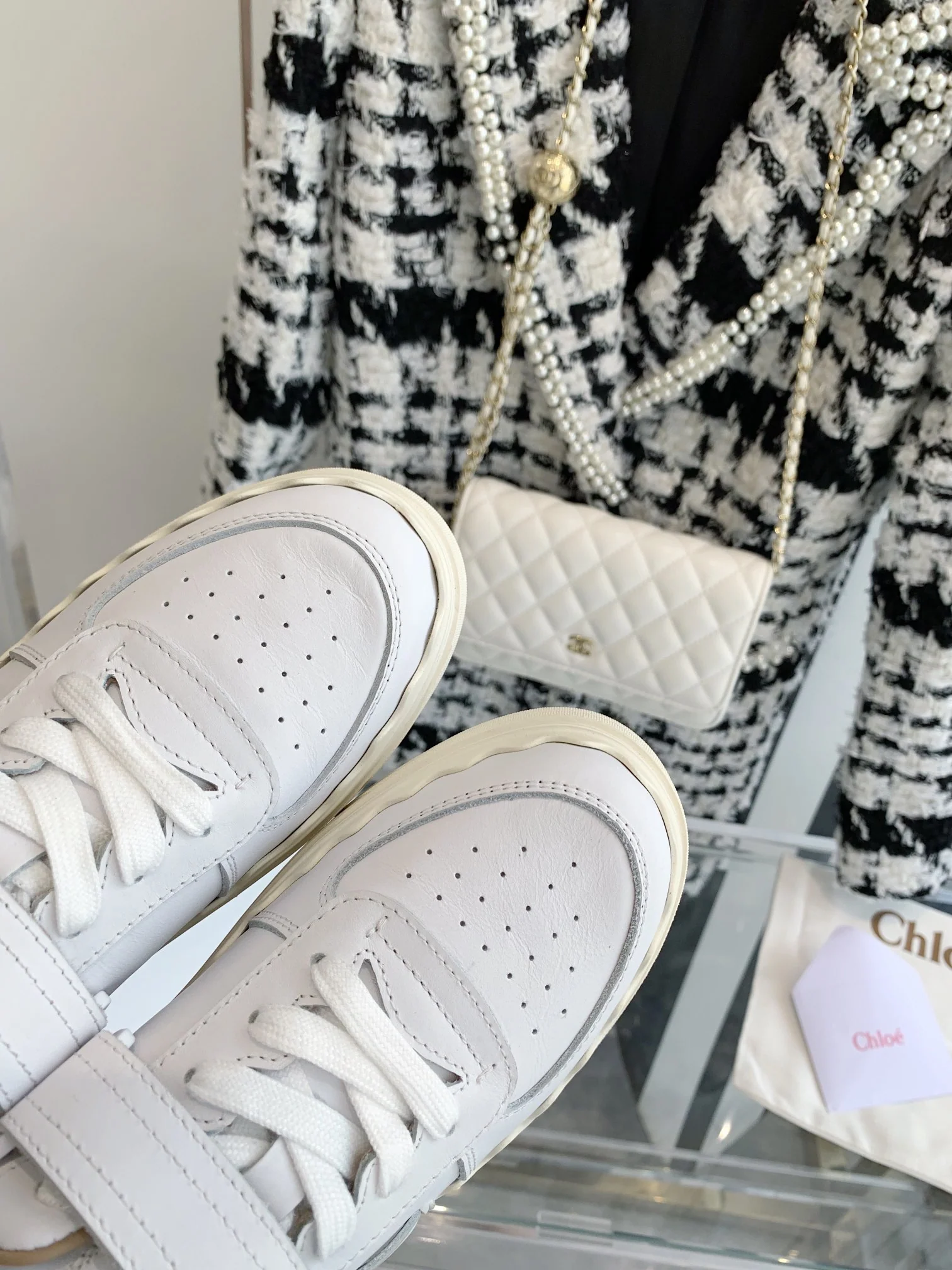 Chloe - Белые кожаные кроссовки на платформе