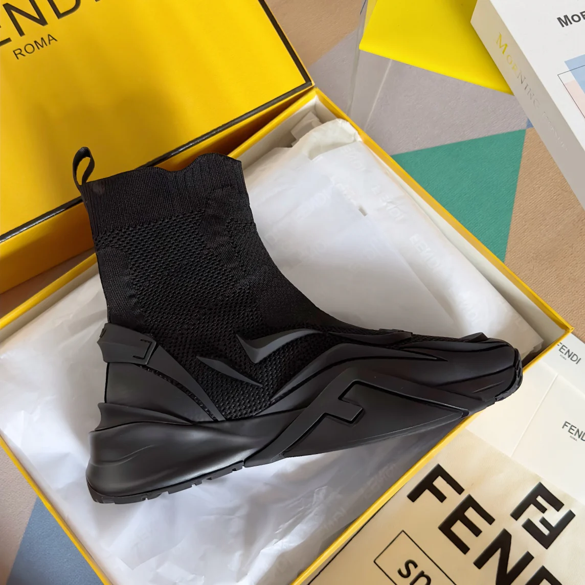 Кроссовки Fendi-flow серии Flyknit - Унисекс - Черные