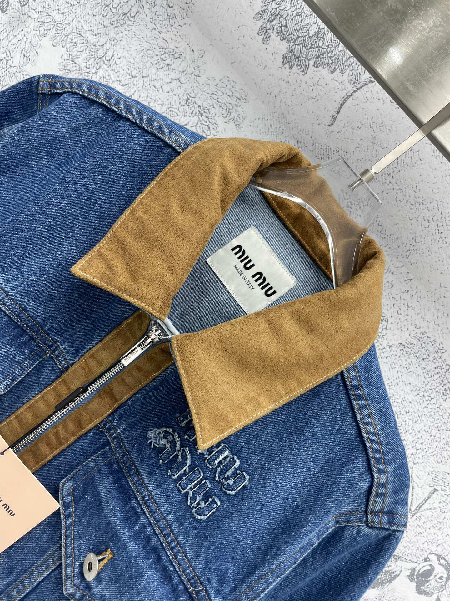 Miu Miu-2404 - Стильный жакет с лацканами