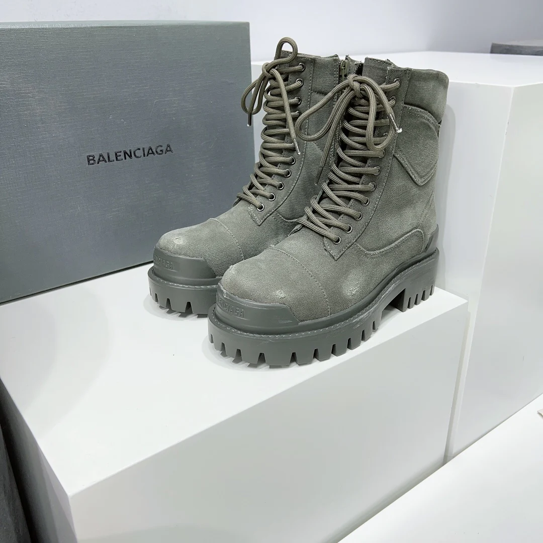Balenciaga - Ботинки на платформе средней высоты со шнуровкой