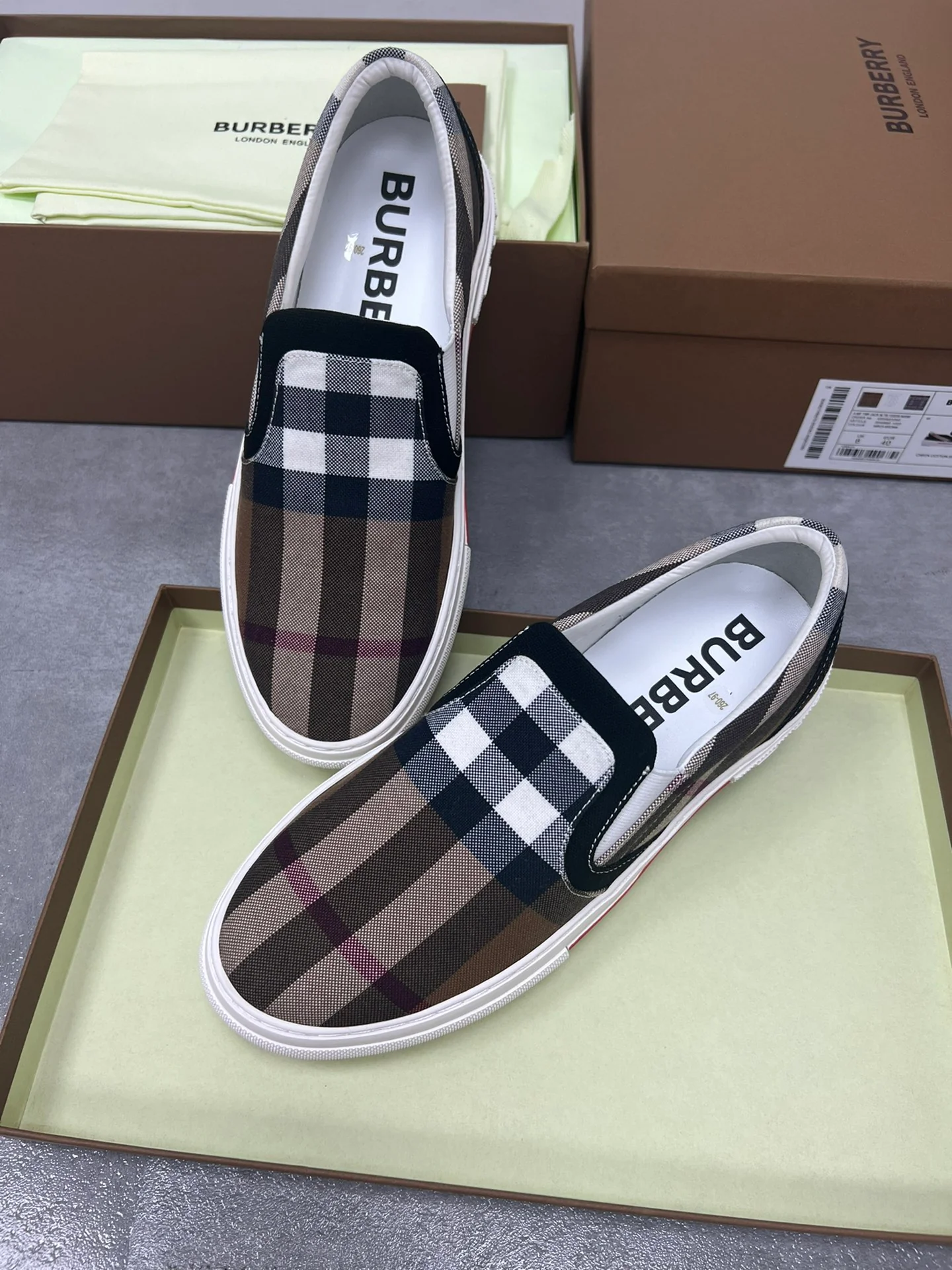 Повседневные балетки Burberry в клетку - для пары