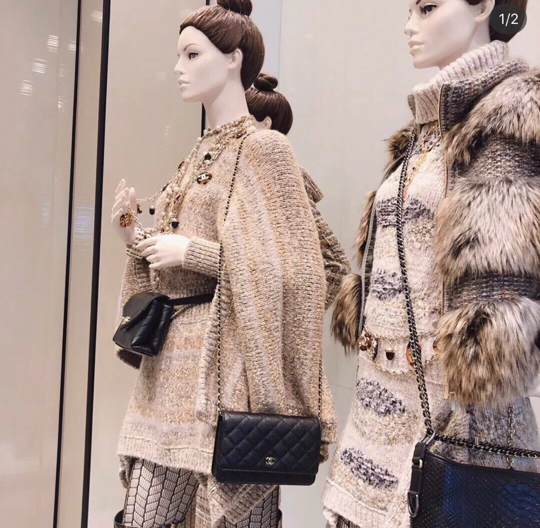 Chanel-WOC делятся образами