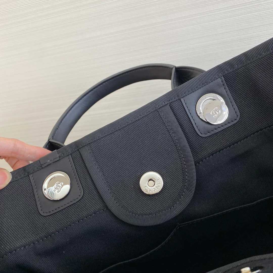 Большая пляжная сумка Chanel Pearl Black