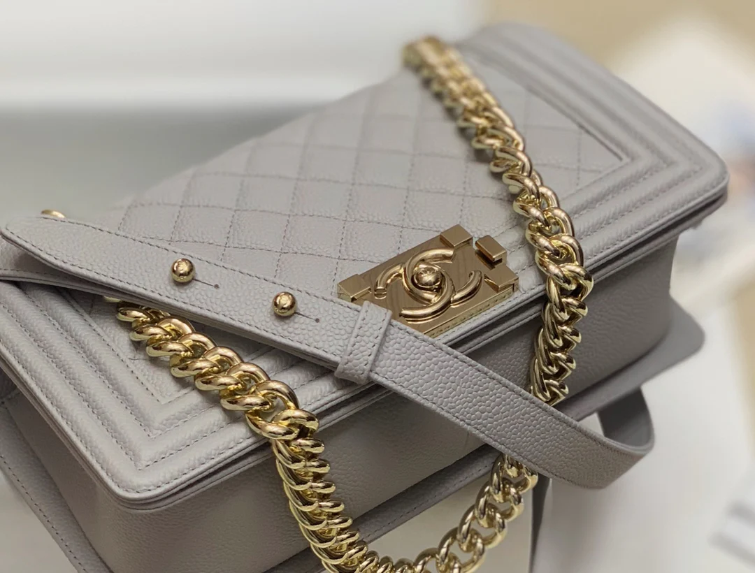 Chanel Boy - 25 см - 35