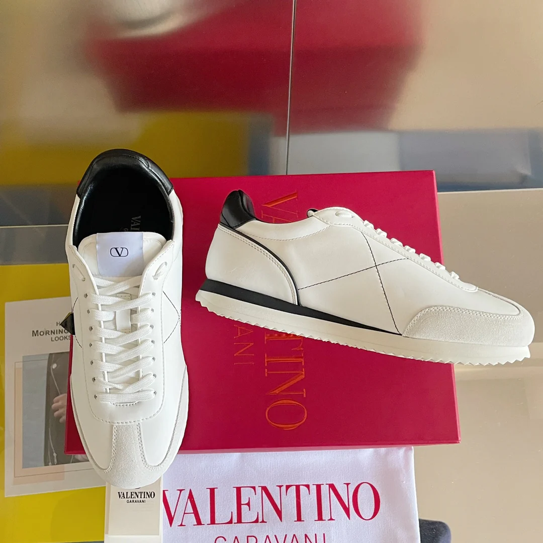 Спортивные повседневные туфли Valentino с заклепками - для пар - черная отделка