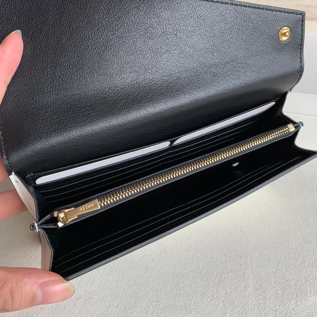 Черно-белый кошелек-книжка Celine