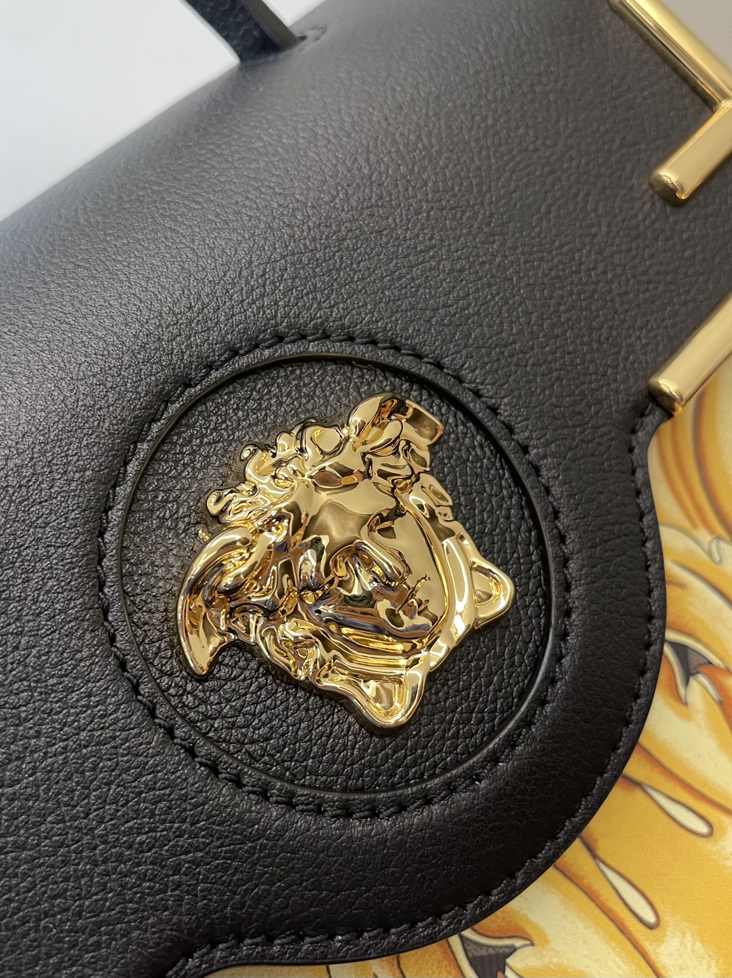 Сумка Fendi Endace - Коллаборация - Черная