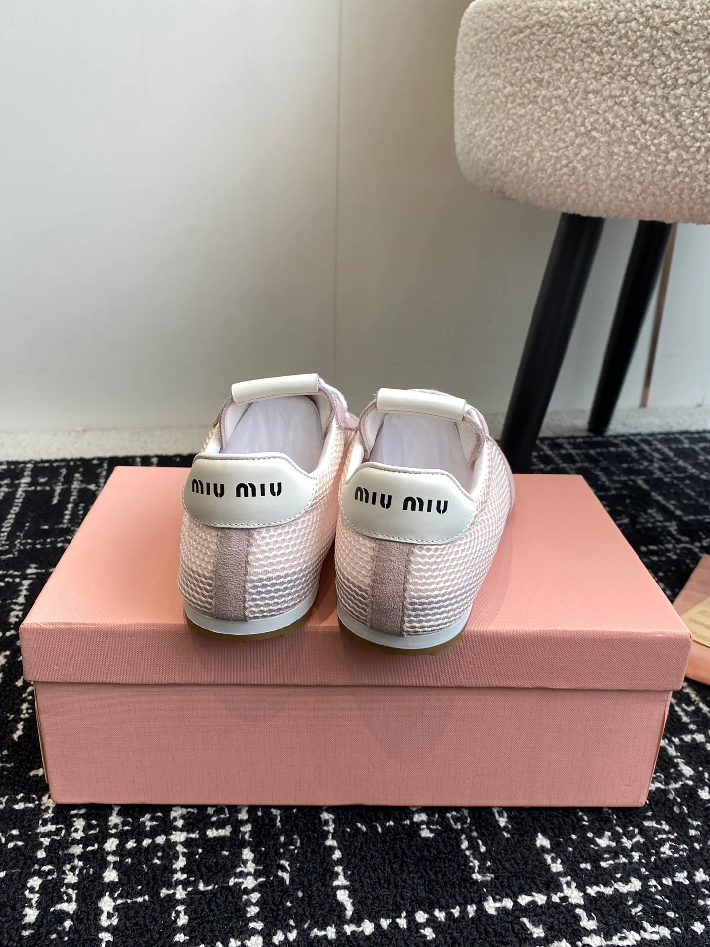 Туфли-слипоны Miu Miu 2024 — розовые