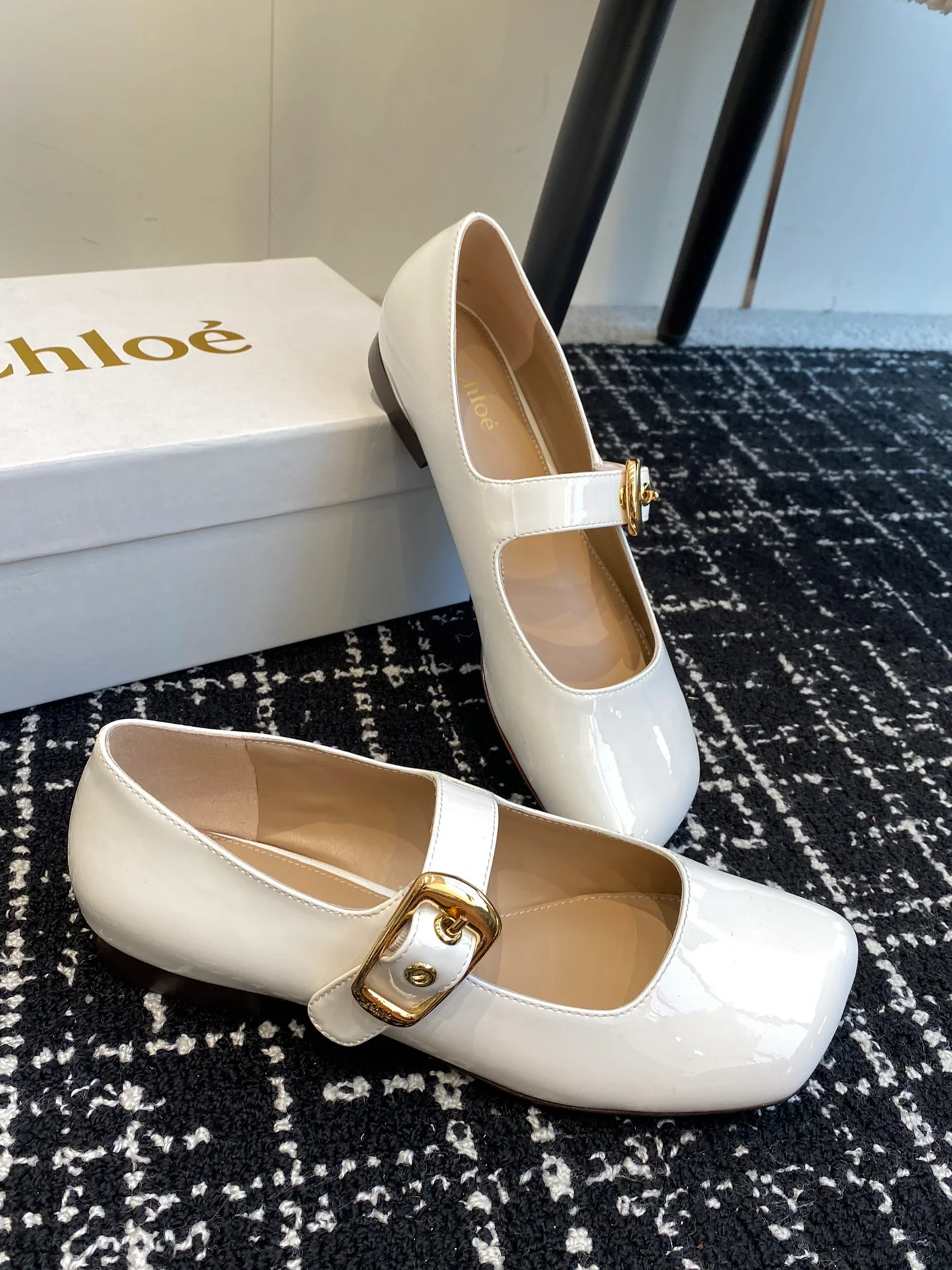 Туфли Мэри Джейн Chloe 2024 - белые
