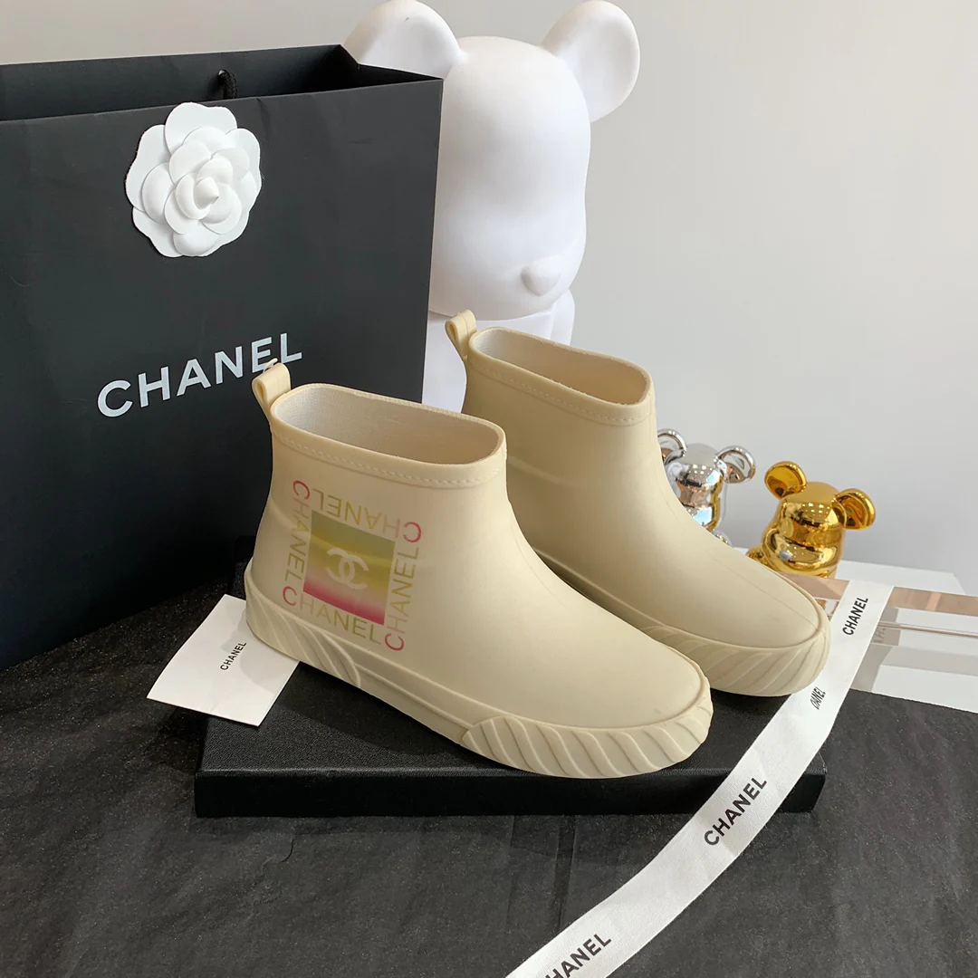 Chanel - Потрясающие ботинки на платформе - Резиновые сапоги