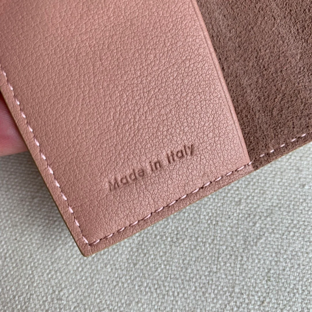 Чехол для ключей Celine 1