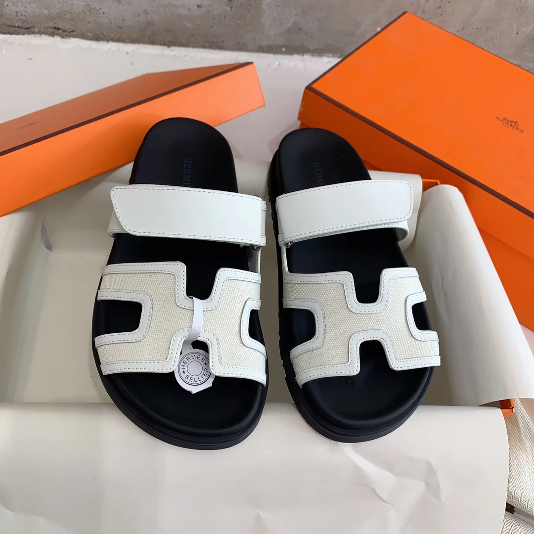 Шелковые кожаные тапочки Hermes - белые