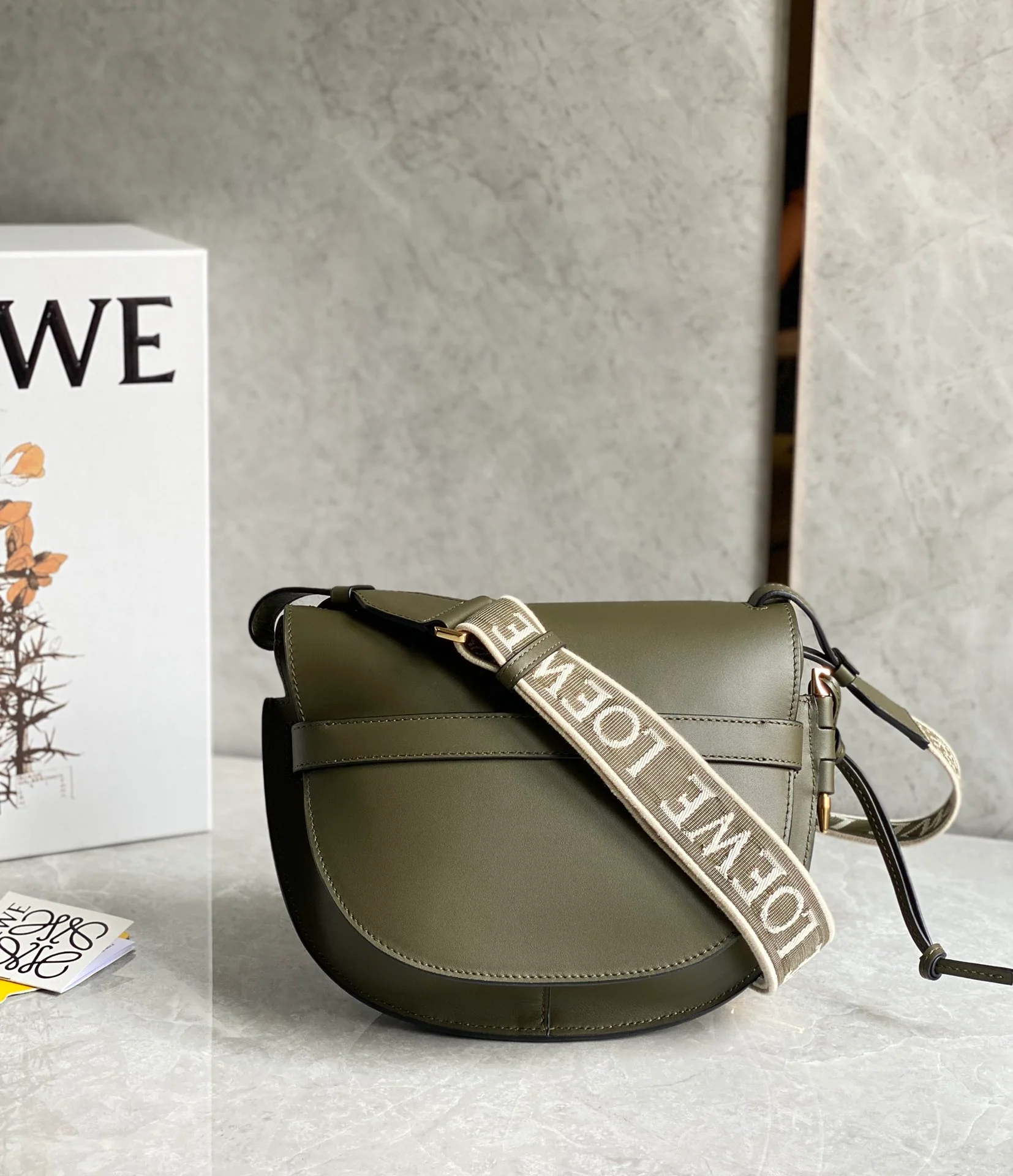 Loewe-gate-small-20x19x11-5-cm-letter wide shoulder strap-1