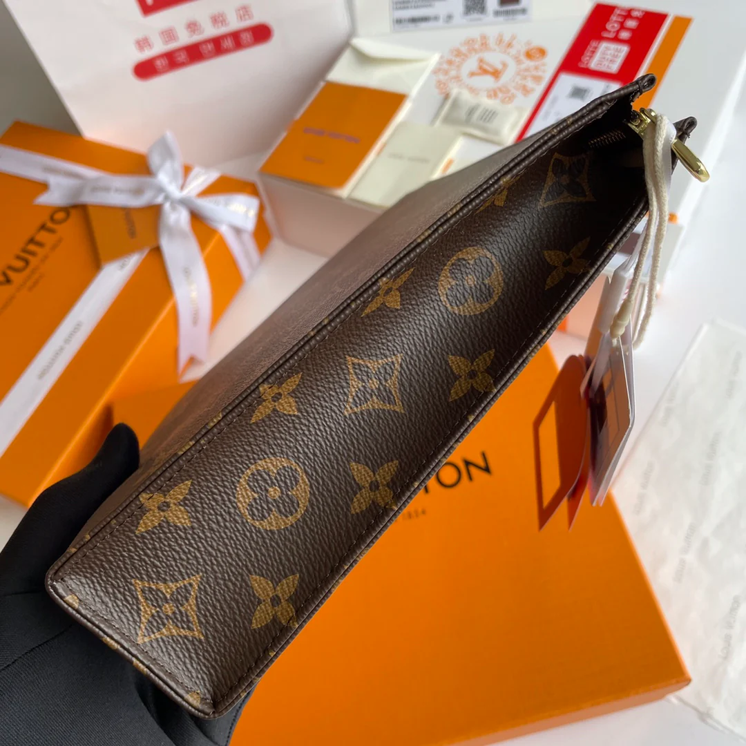 клатч lv-m47542