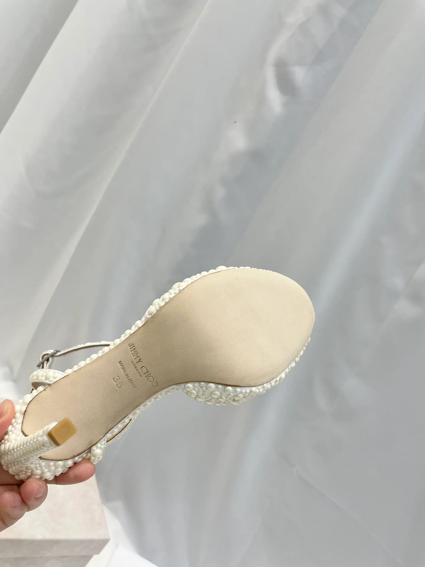 Сандалии на высоком каблуке Jimmy Retro Pearl Series - белые