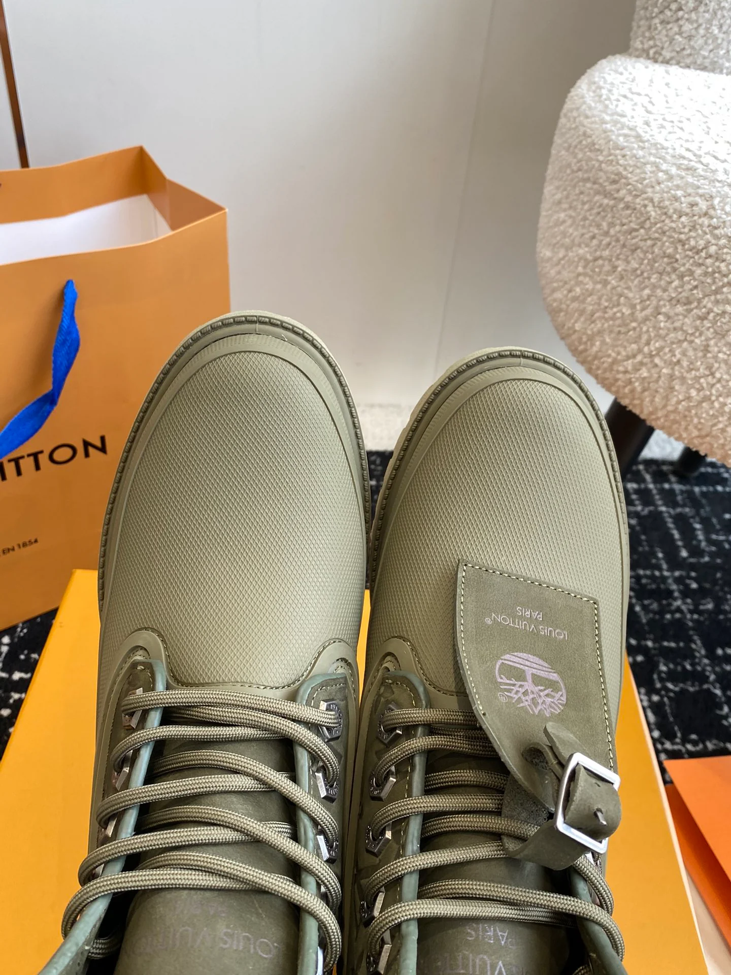 Кожаные ботильоны LV-2024 - темно-зеленые