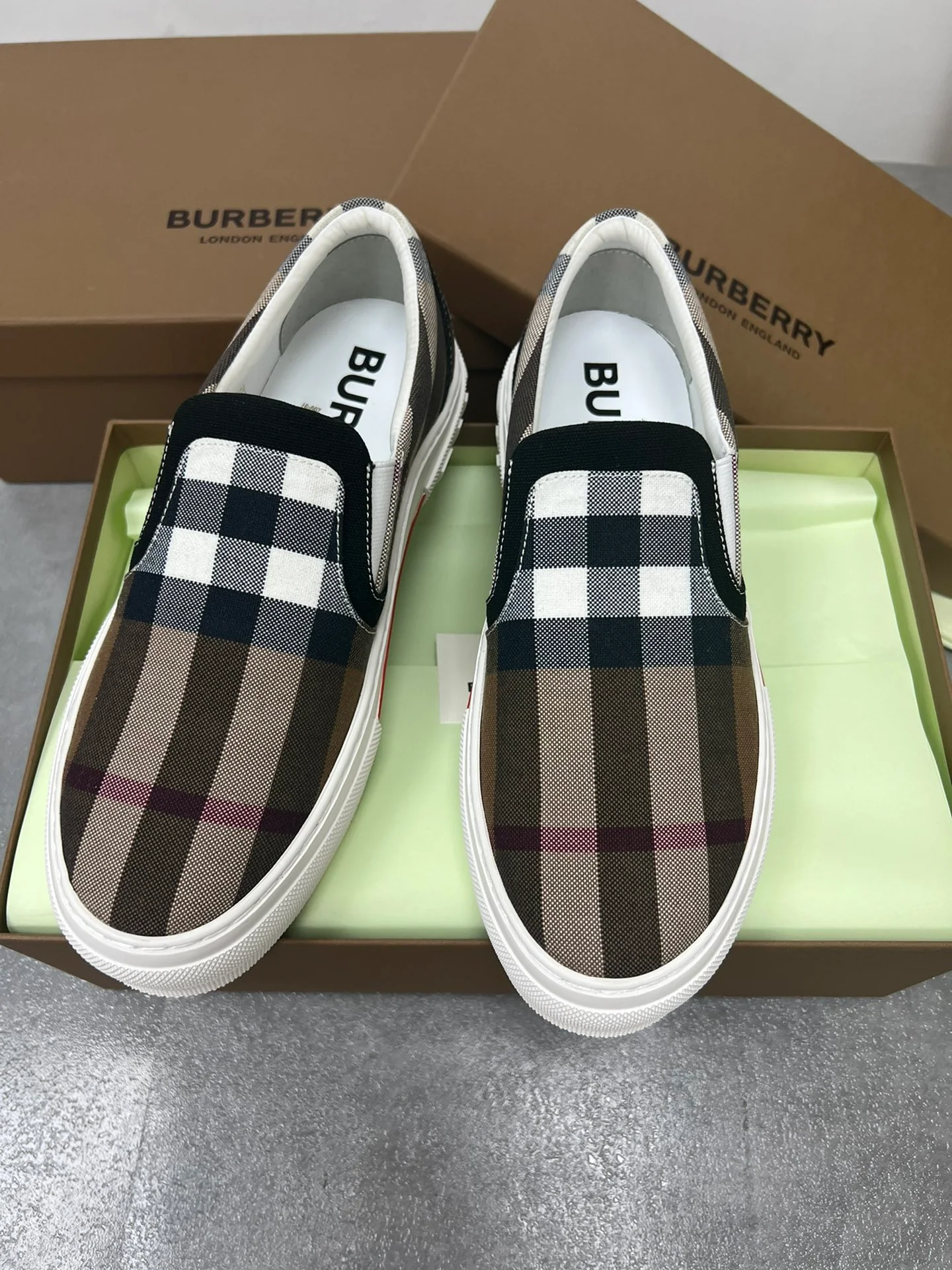 Повседневные балетки Burberry в клетку - для пары