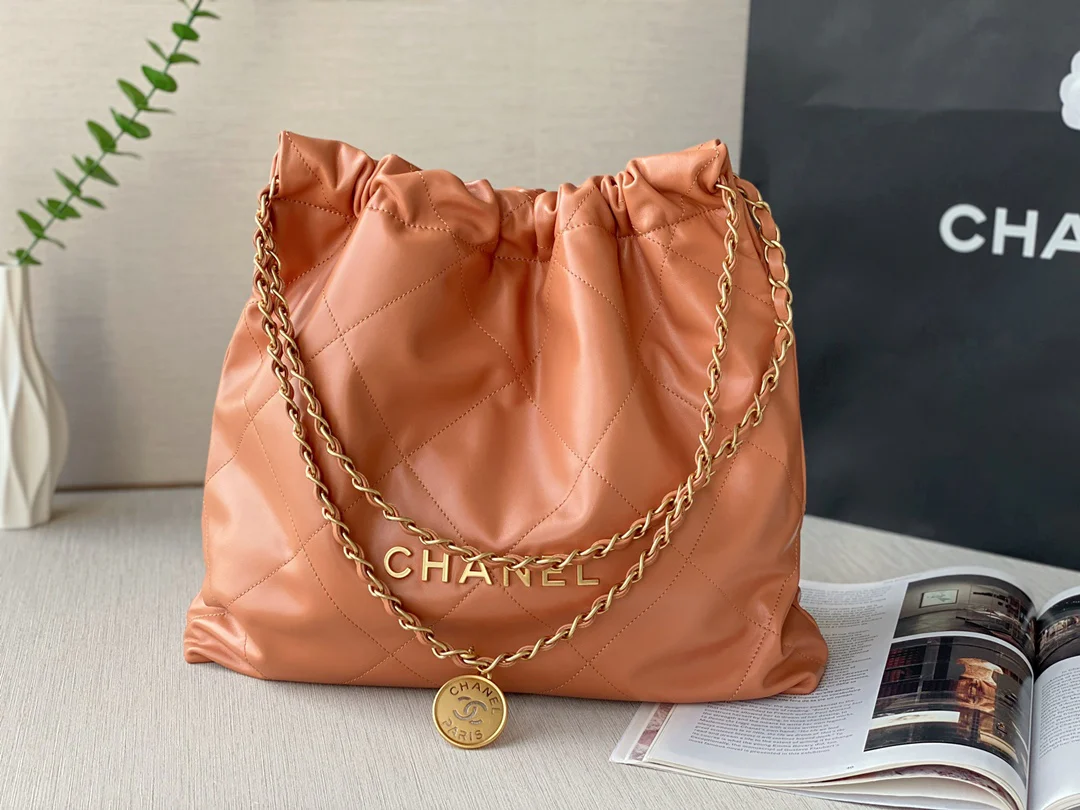 Сумка Chanel 22 - карамельного цвета - большой размер