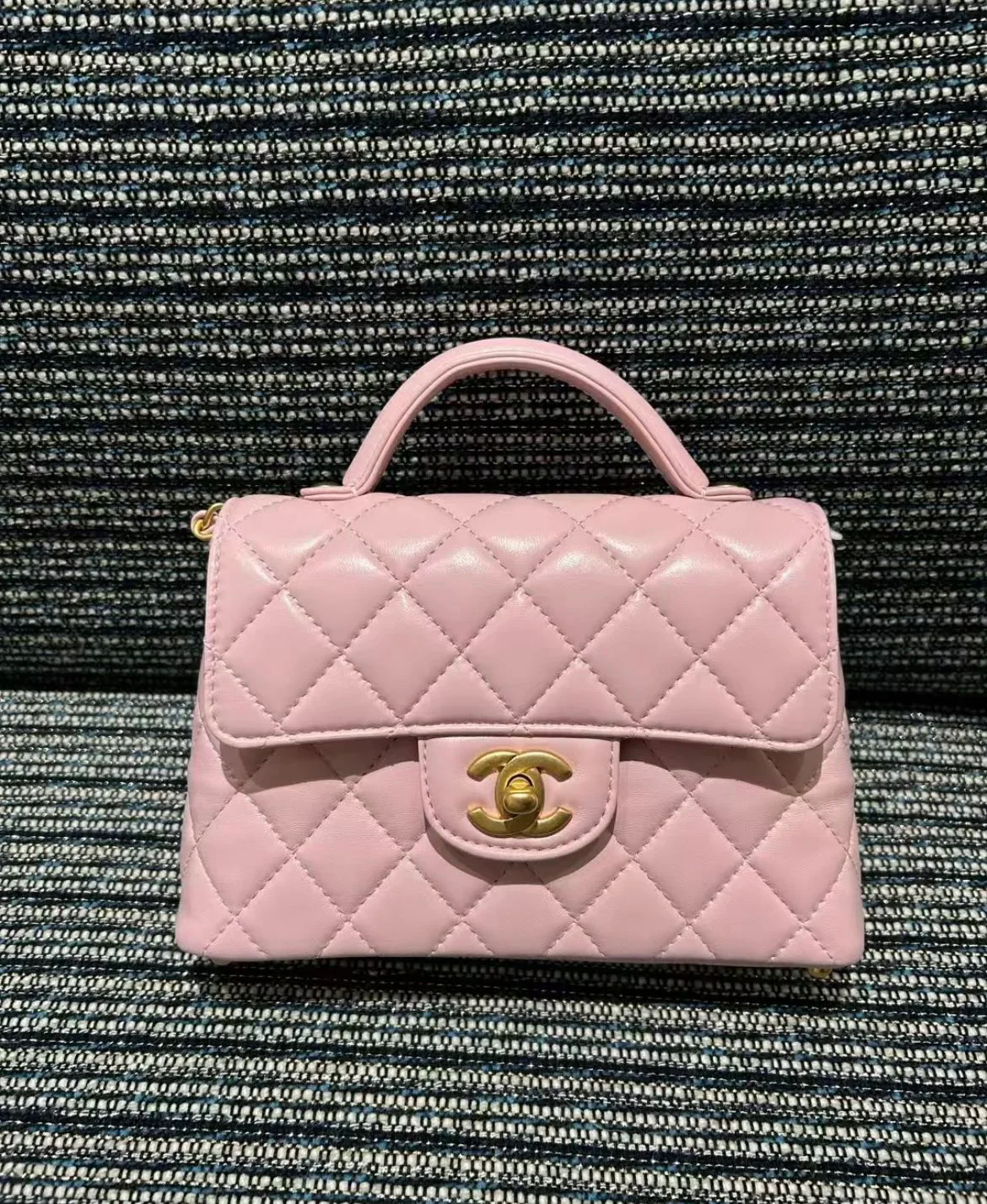 Сумка с ручкой и клапаном, маленькая, розовая, 25 пенсов