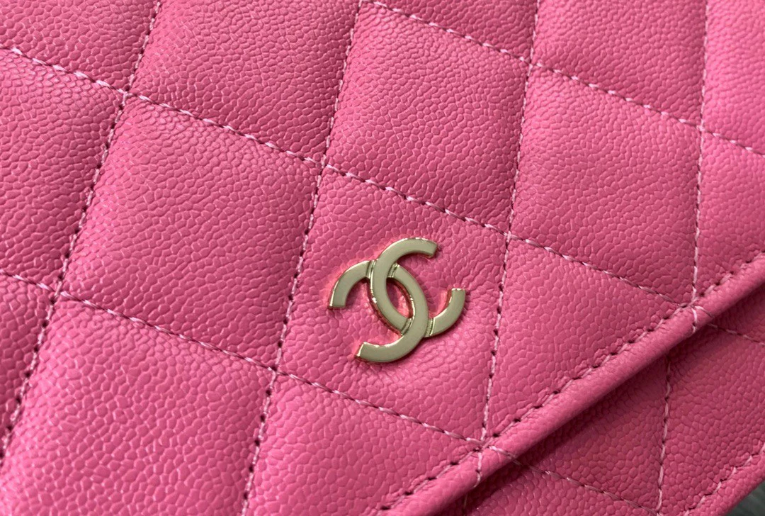 Пряжка Chanel WOC с узором ?Кунжут? из светлого золота - 1 шт.